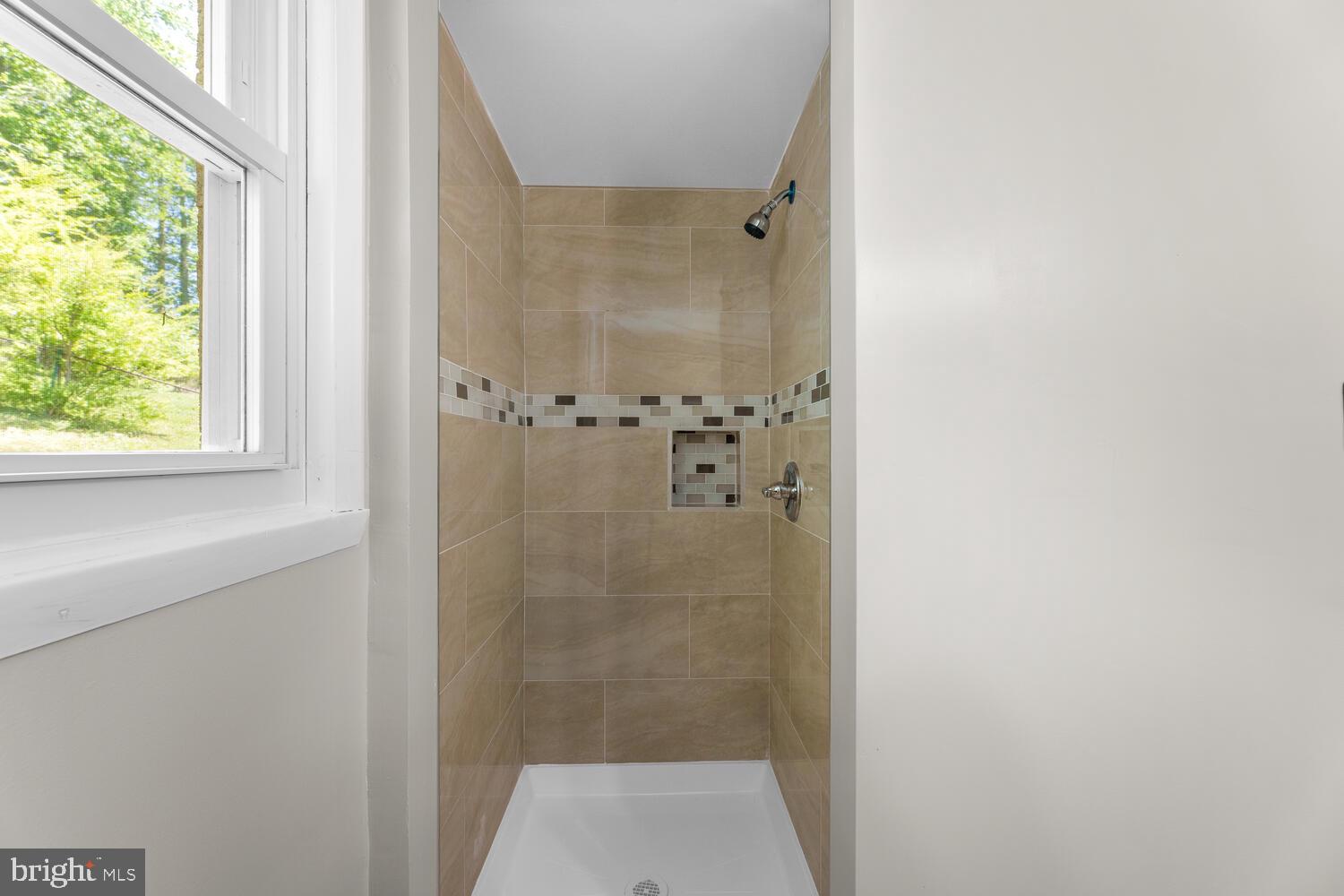 KASTLE ESTATES - Residential Lease