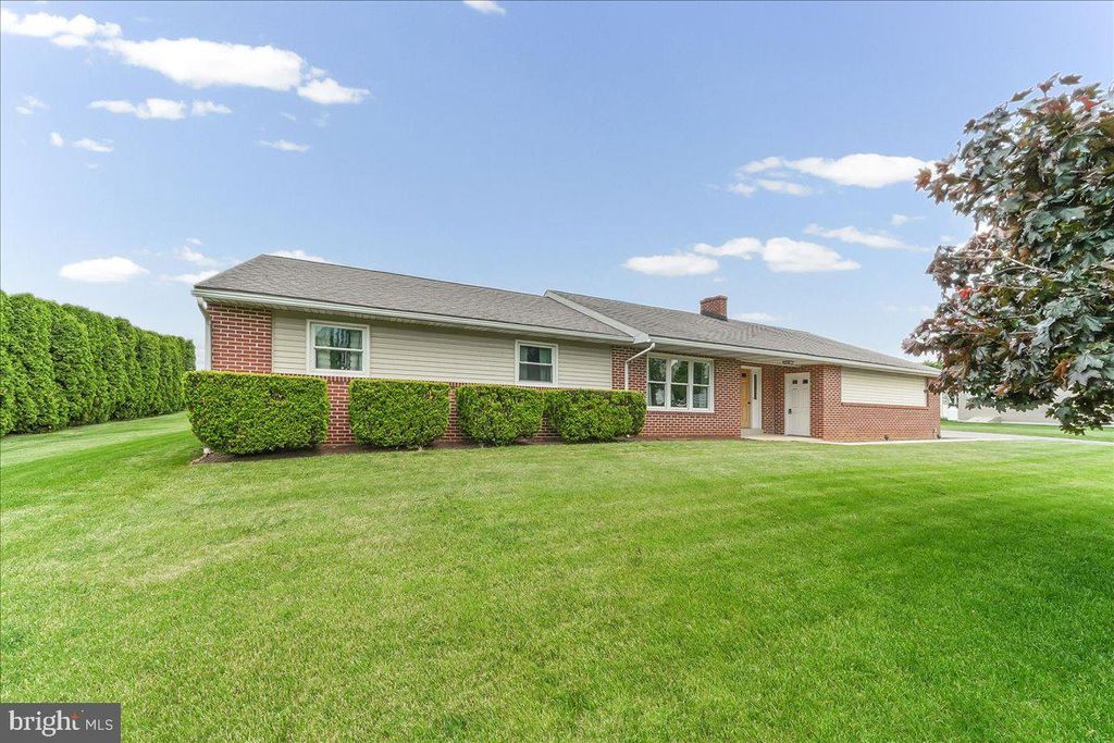 Photo of 1009 Georgetown Road, PARADISE, PA 17562 (MLS # PALA2088398)