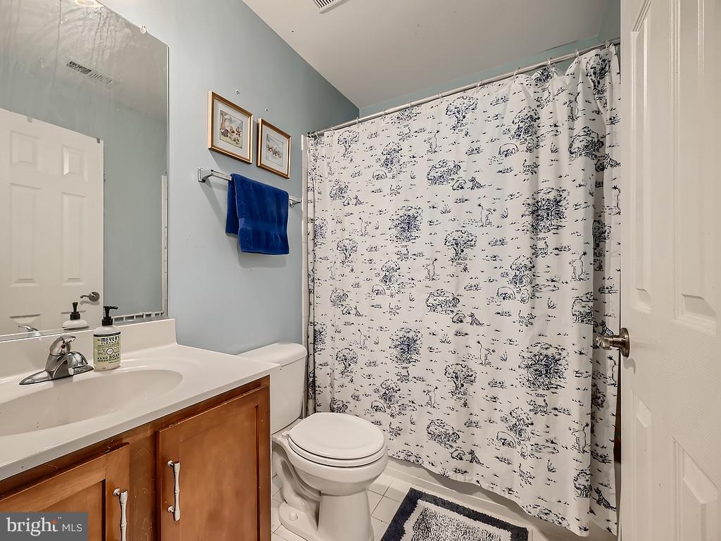 BRIDGEWATER AT CARVEL BEACH - Residential