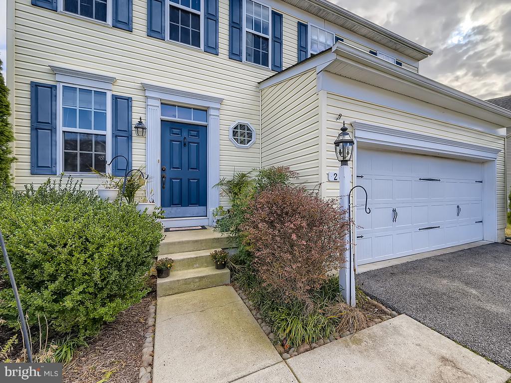 BRIDGEWATER AT CARVEL BEACH - Residential