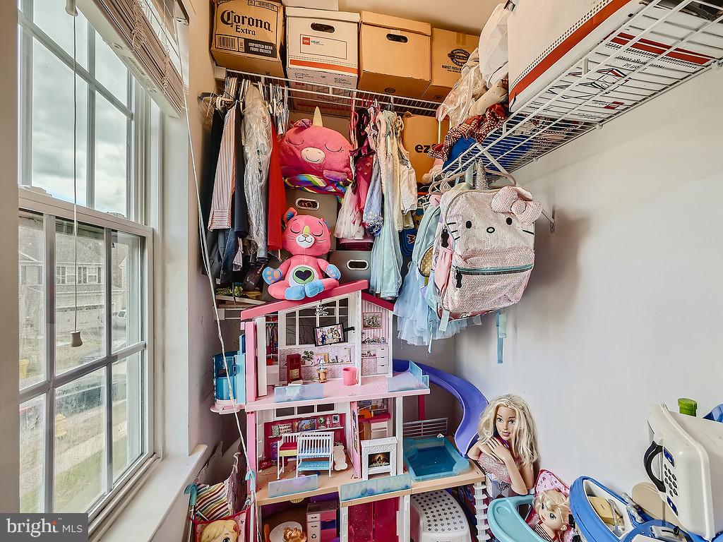 BRIDGEWATER AT CARVEL BEACH - Residential