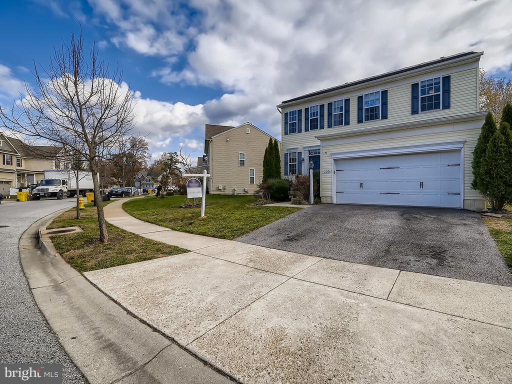 BRIDGEWATER AT CARVEL BEACH - Residential