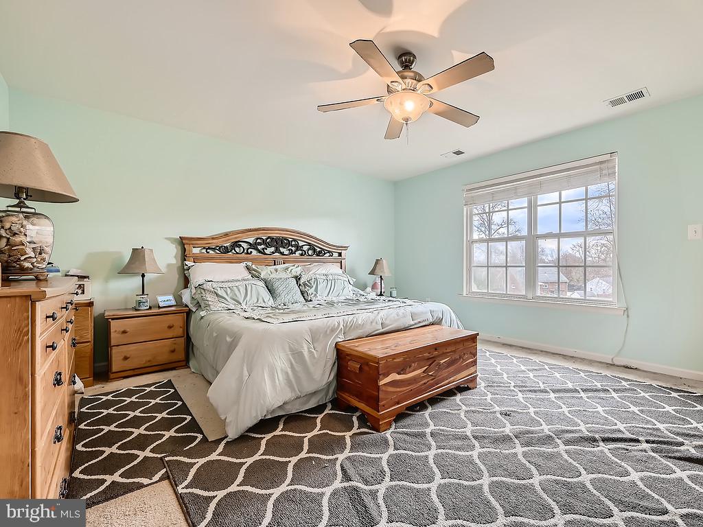 BRIDGEWATER AT CARVEL BEACH - Residential