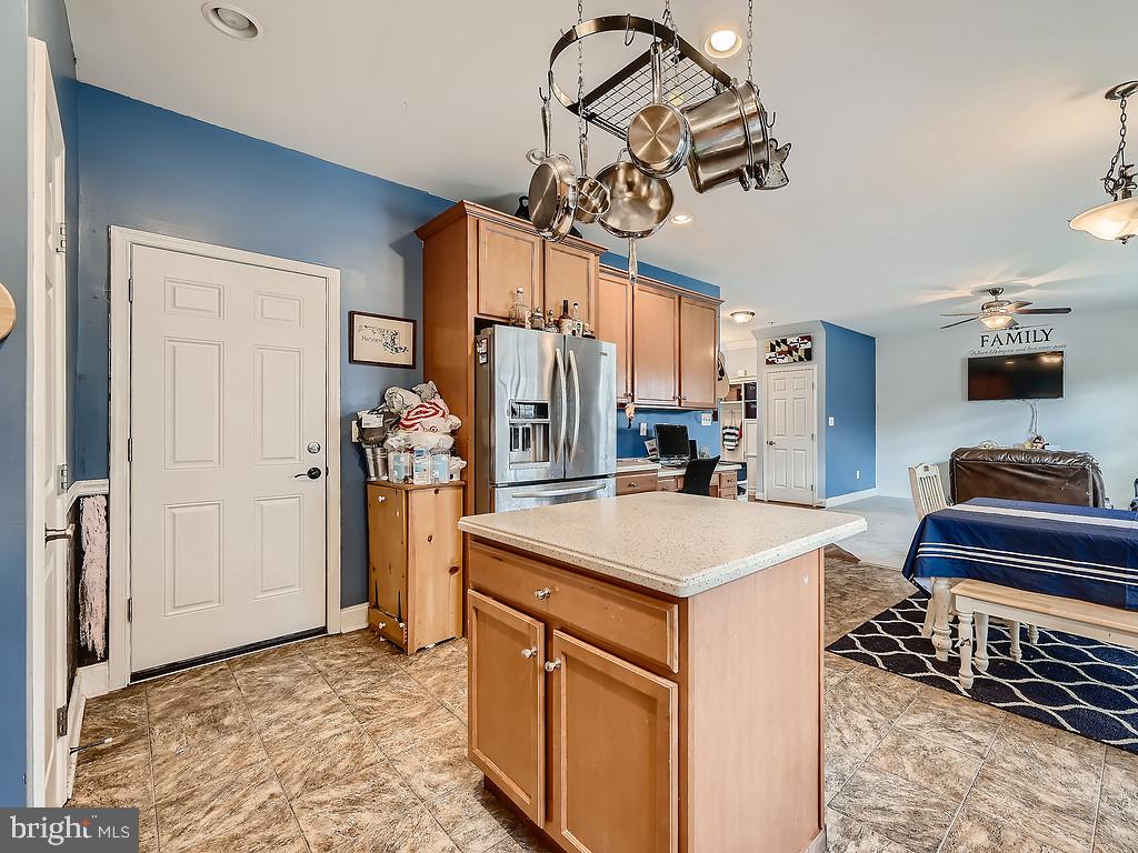 BRIDGEWATER AT CARVEL BEACH - Residential