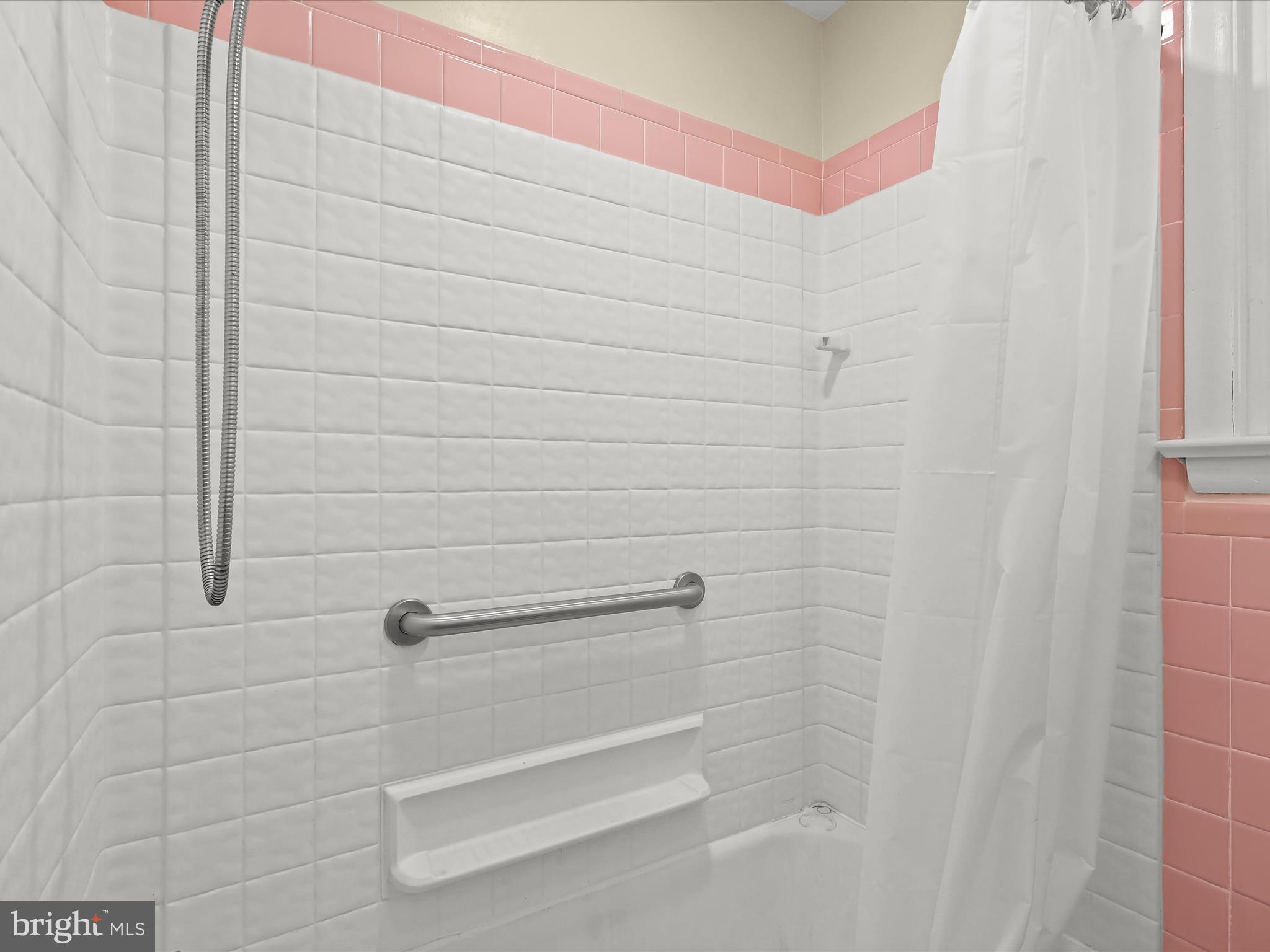 FAIRMONT - Residential