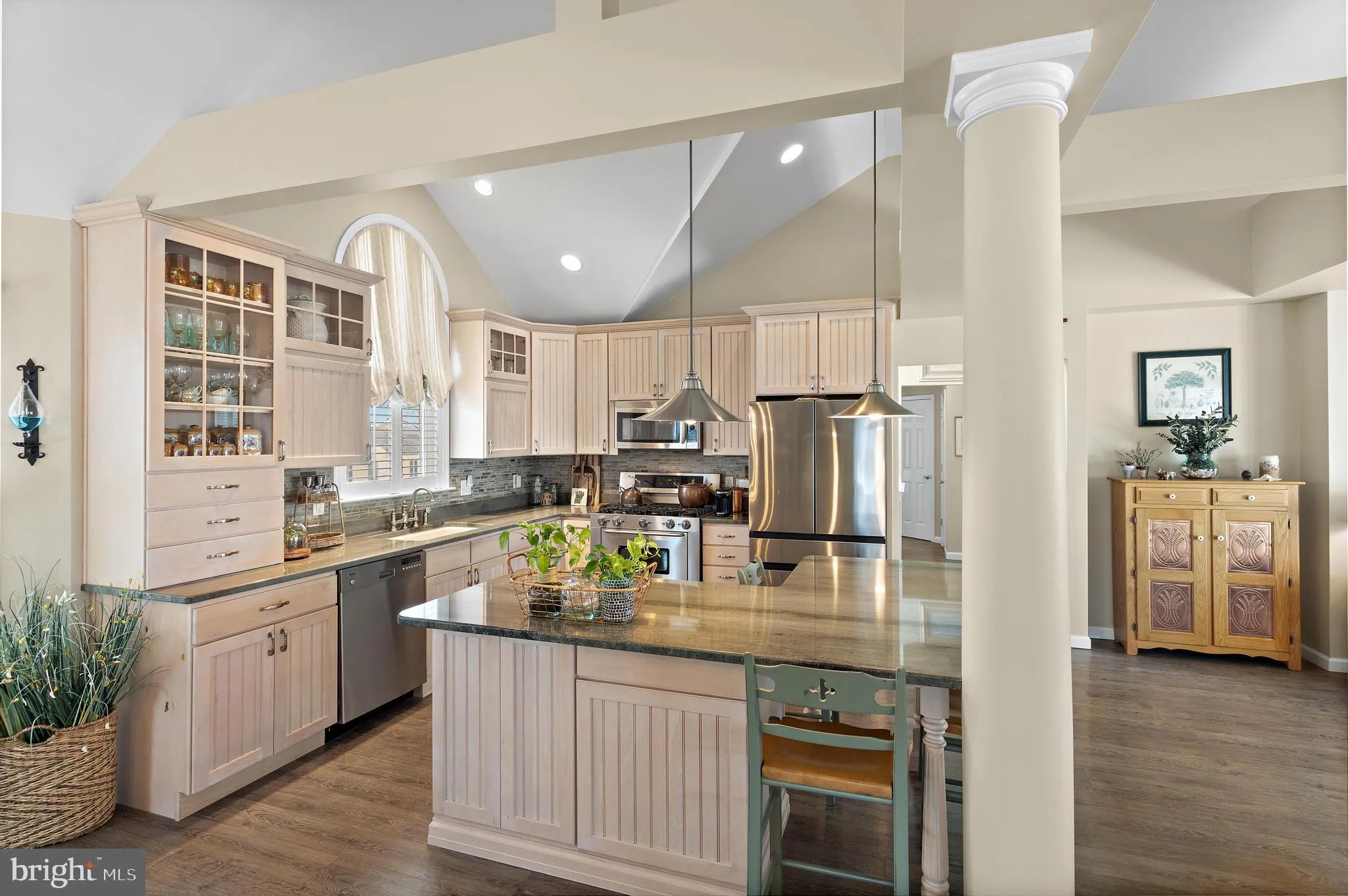 Manahawkin, New Jersey 08050, United States, 4 Bedrooms Bedrooms, ,4 BathroomsBathrooms,Residential,Active,197778