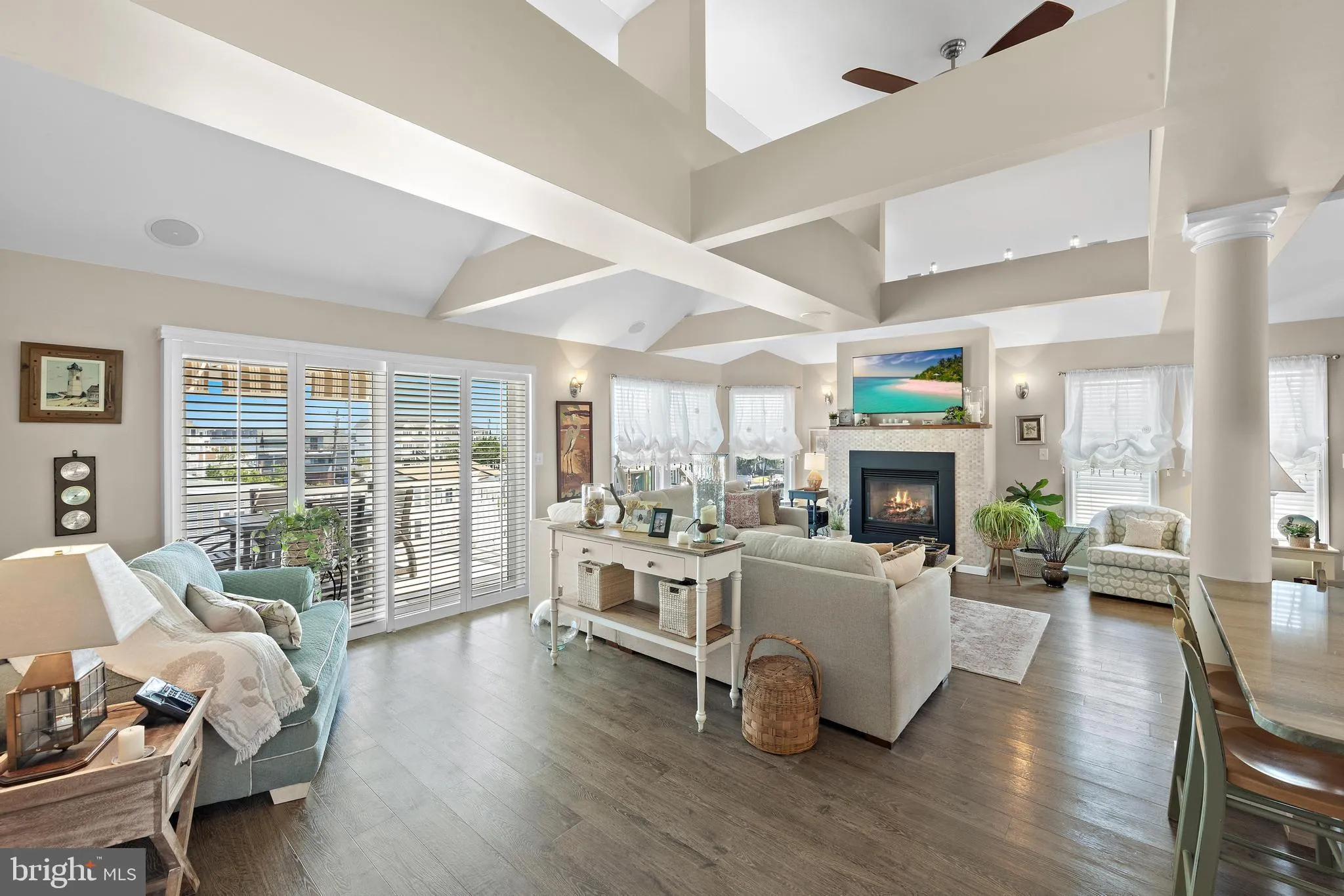 Manahawkin, New Jersey 08050, United States, 4 Bedrooms Bedrooms, ,4 BathroomsBathrooms,Residential,Active,197778