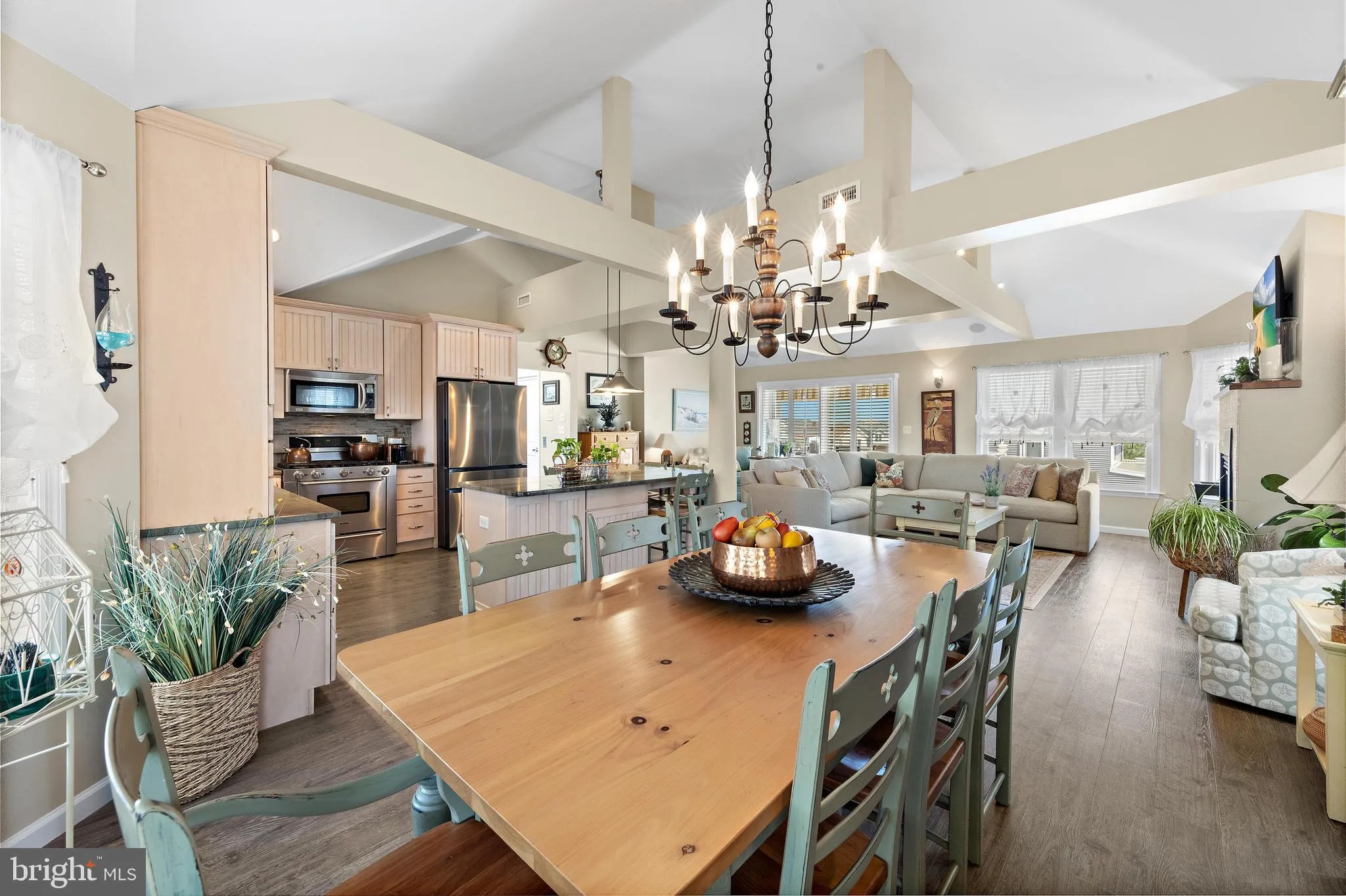 Manahawkin, New Jersey 08050, United States, 4 Bedrooms Bedrooms, ,4 BathroomsBathrooms,Residential,Active,197778