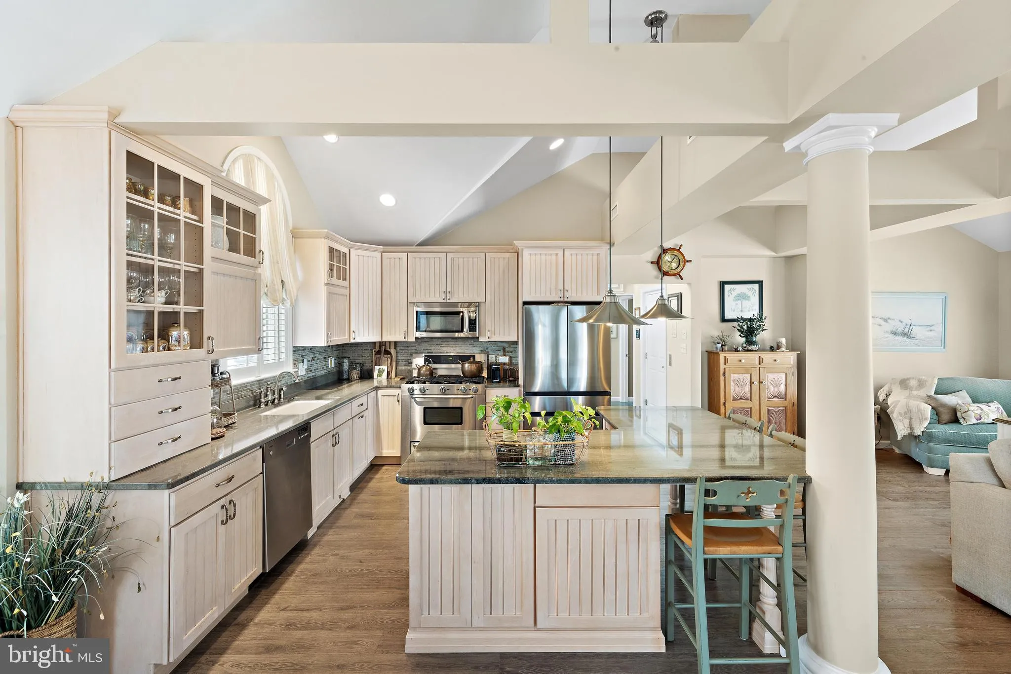 Manahawkin, New Jersey 08050, United States, 4 Bedrooms Bedrooms, ,4 BathroomsBathrooms,Residential,Active,197778