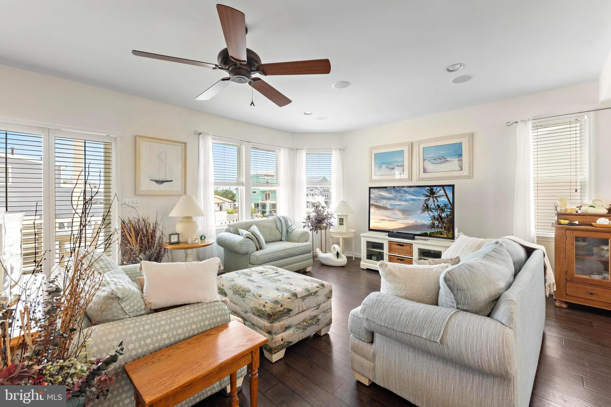 Manahawkin, New Jersey 08050, United States, 4 Bedrooms Bedrooms, ,4 BathroomsBathrooms,Residential,Active,197778