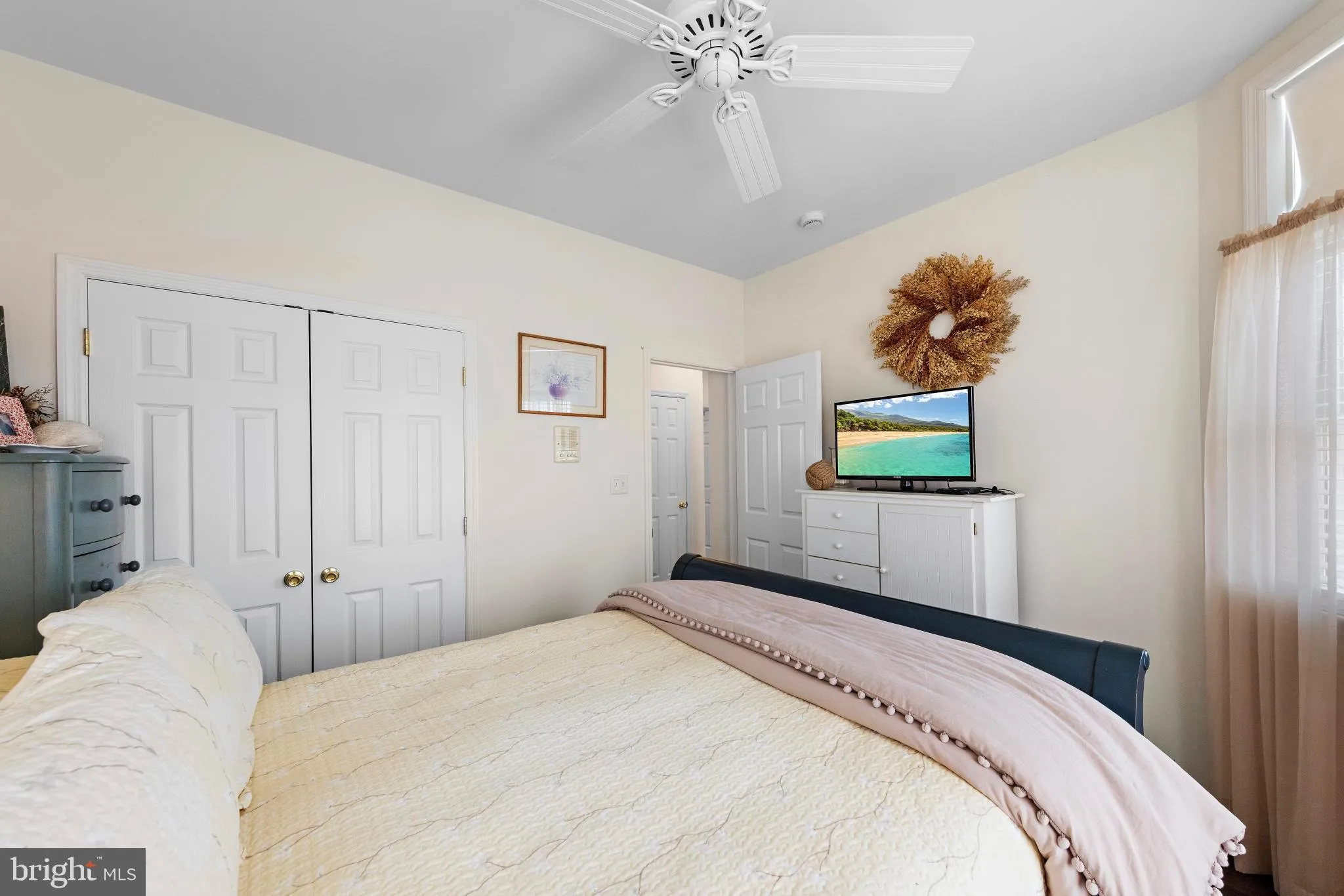 Manahawkin, New Jersey 08050, United States, 4 Bedrooms Bedrooms, ,4 BathroomsBathrooms,Residential,Active,197778