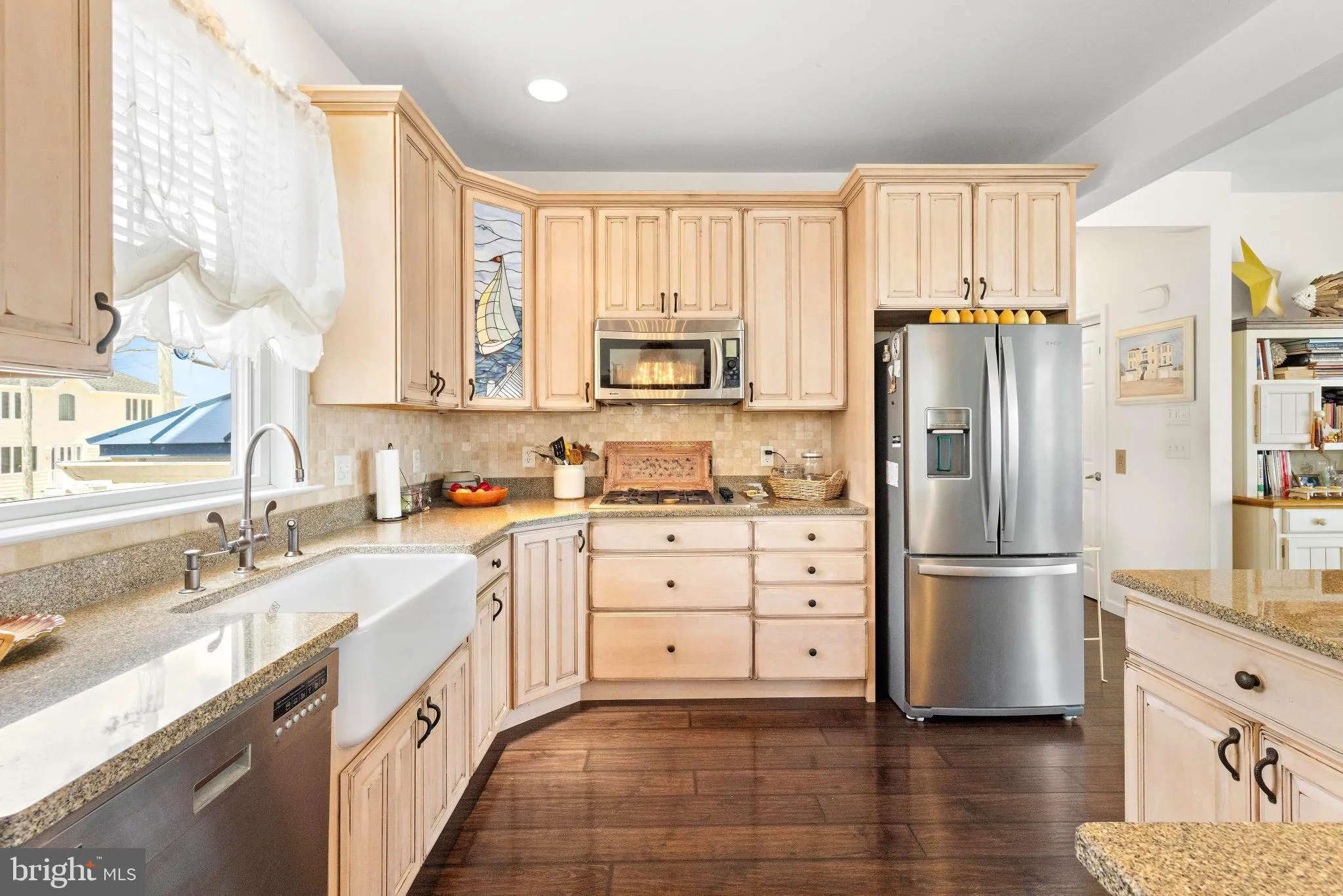 Manahawkin, New Jersey 08050, United States, 4 Bedrooms Bedrooms, ,4 BathroomsBathrooms,Residential,Active,197778