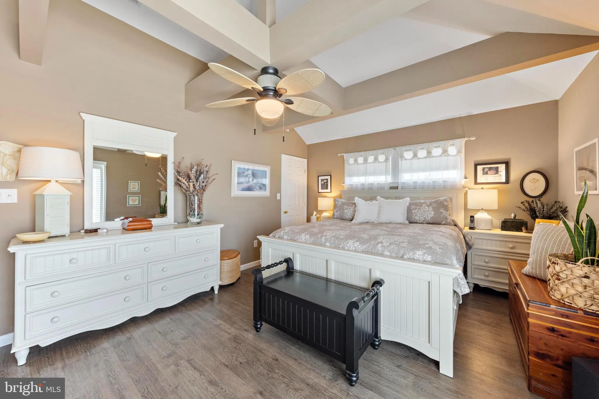 Manahawkin, New Jersey 08050, United States, 4 Bedrooms Bedrooms, ,4 BathroomsBathrooms,Residential,Active,197778