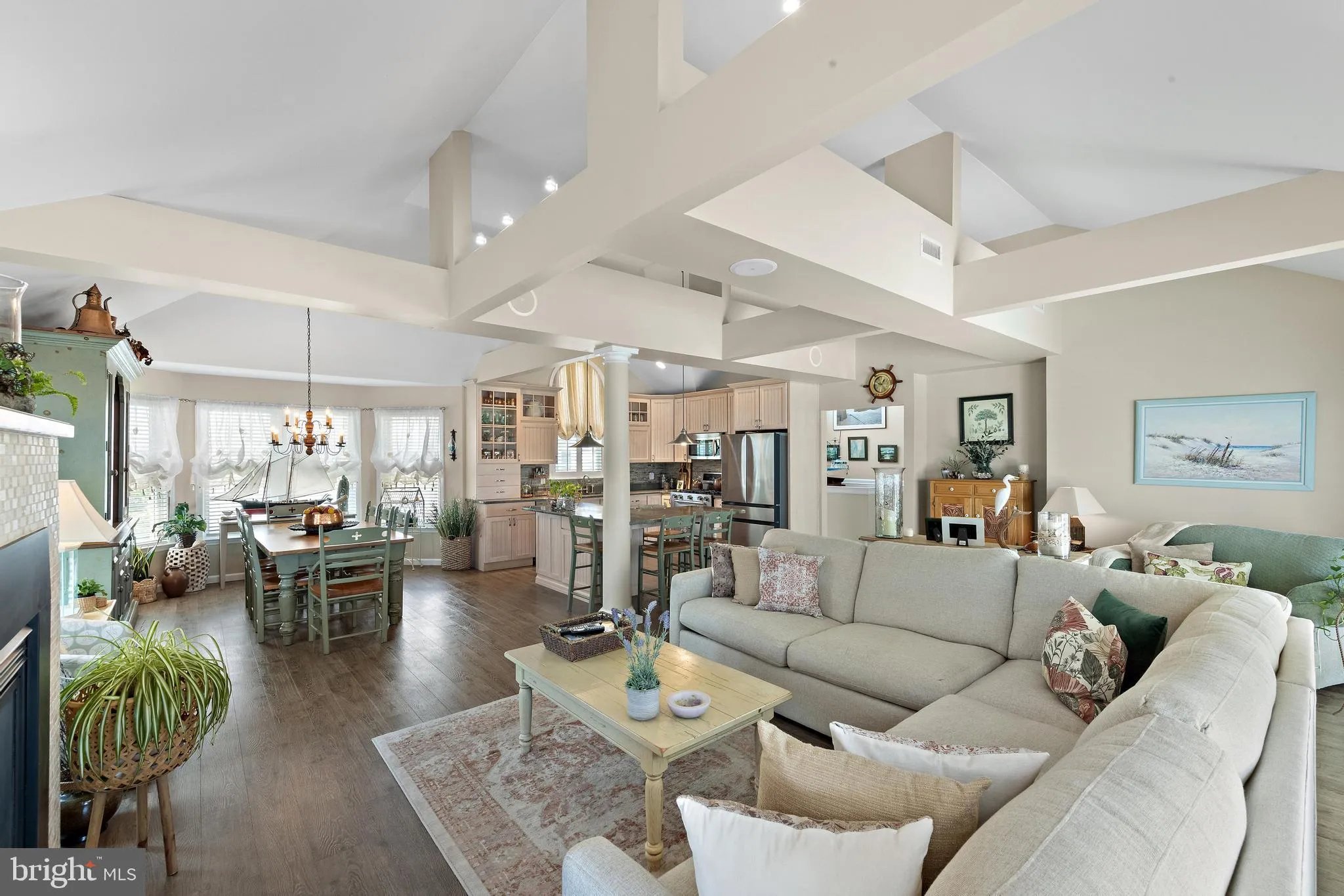 Manahawkin, New Jersey 08050, United States, 4 Bedrooms Bedrooms, ,4 BathroomsBathrooms,Residential,Active,197778