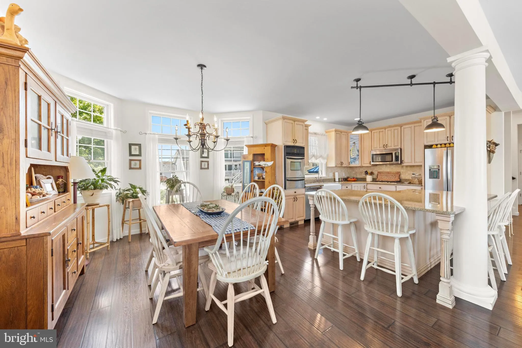 Manahawkin, New Jersey 08050, United States, 4 Bedrooms Bedrooms, ,4 BathroomsBathrooms,Residential,Active,197778