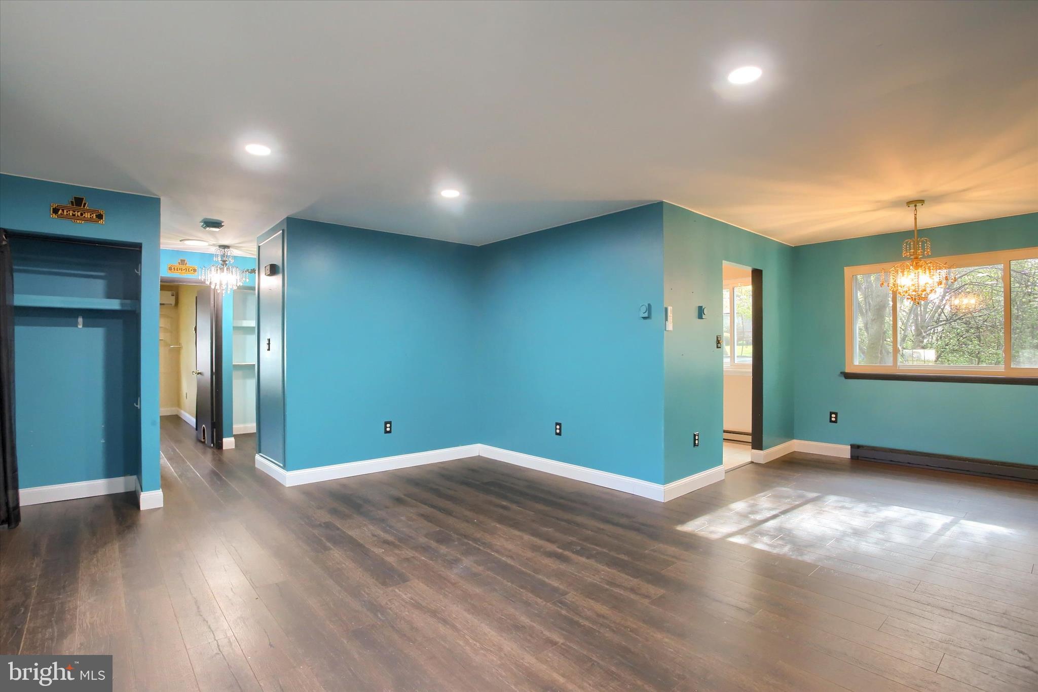 HEATHERFIELD - Residential