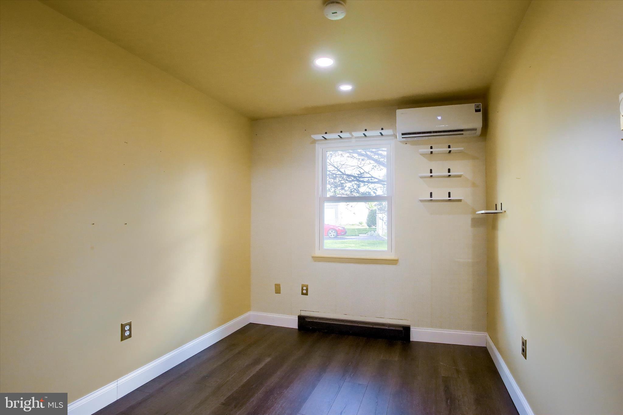 HEATHERFIELD - Residential