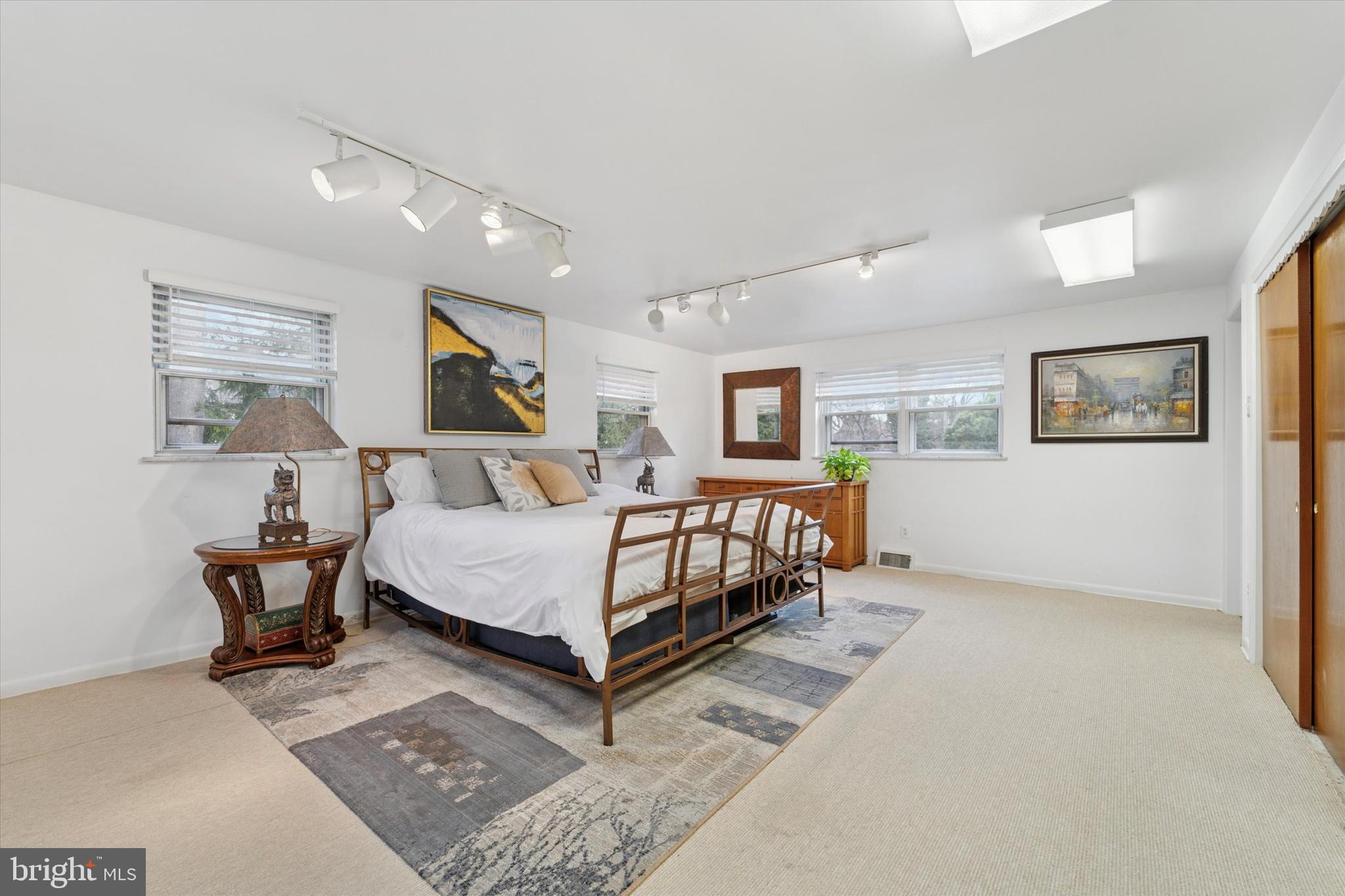 ELKINS PARK - Residential