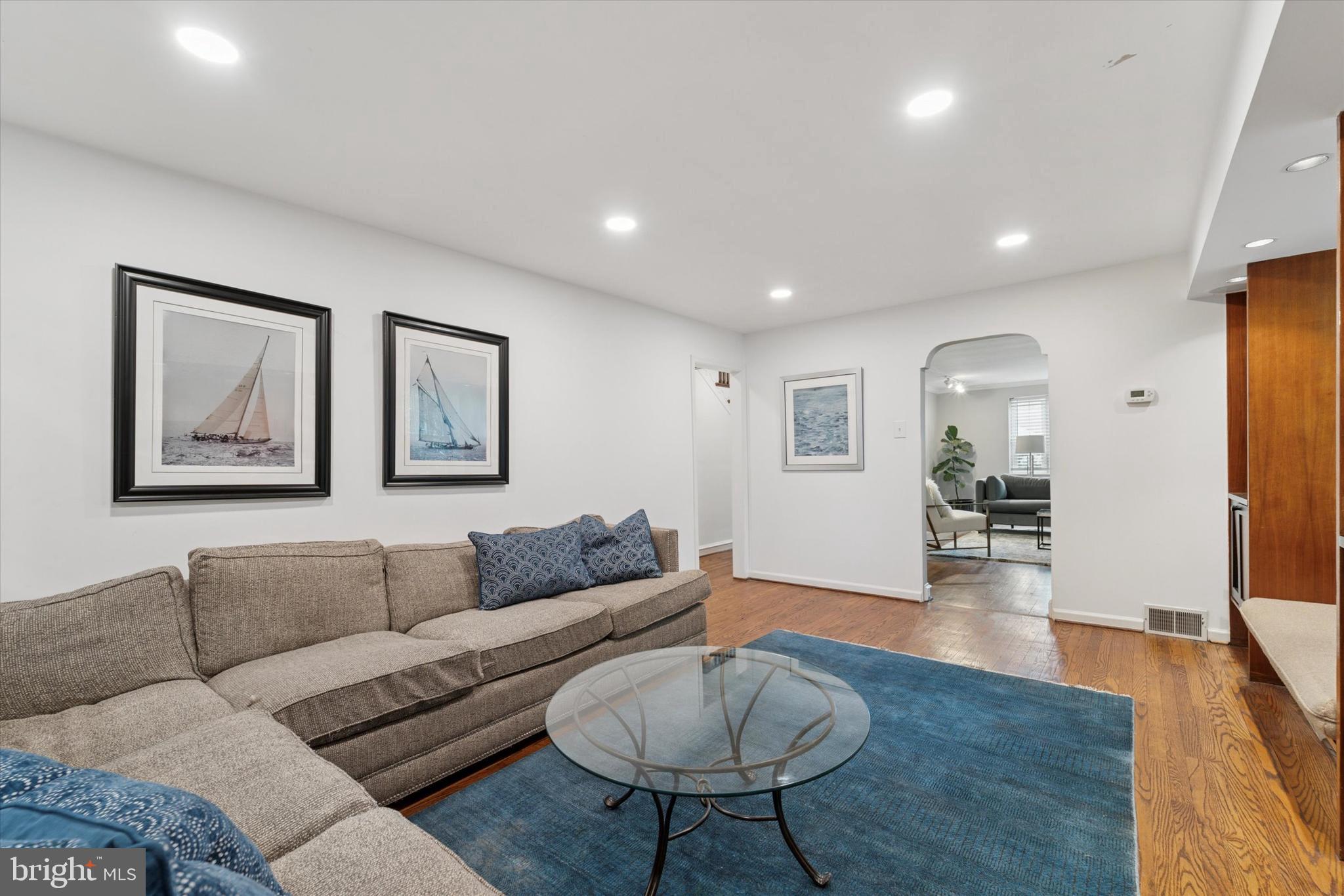 ELKINS PARK - Residential