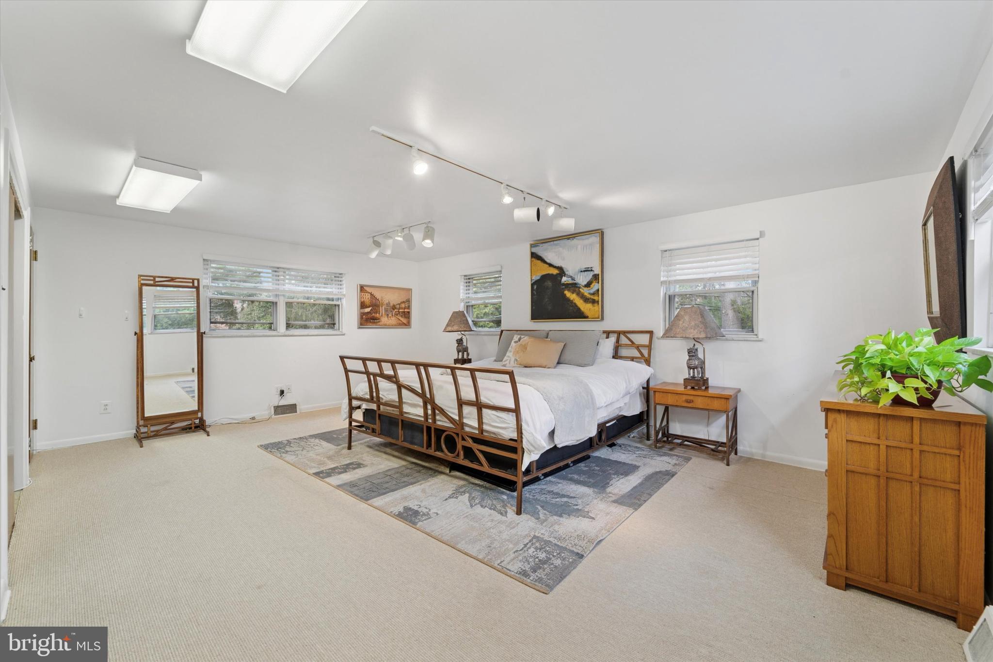 ELKINS PARK - Residential