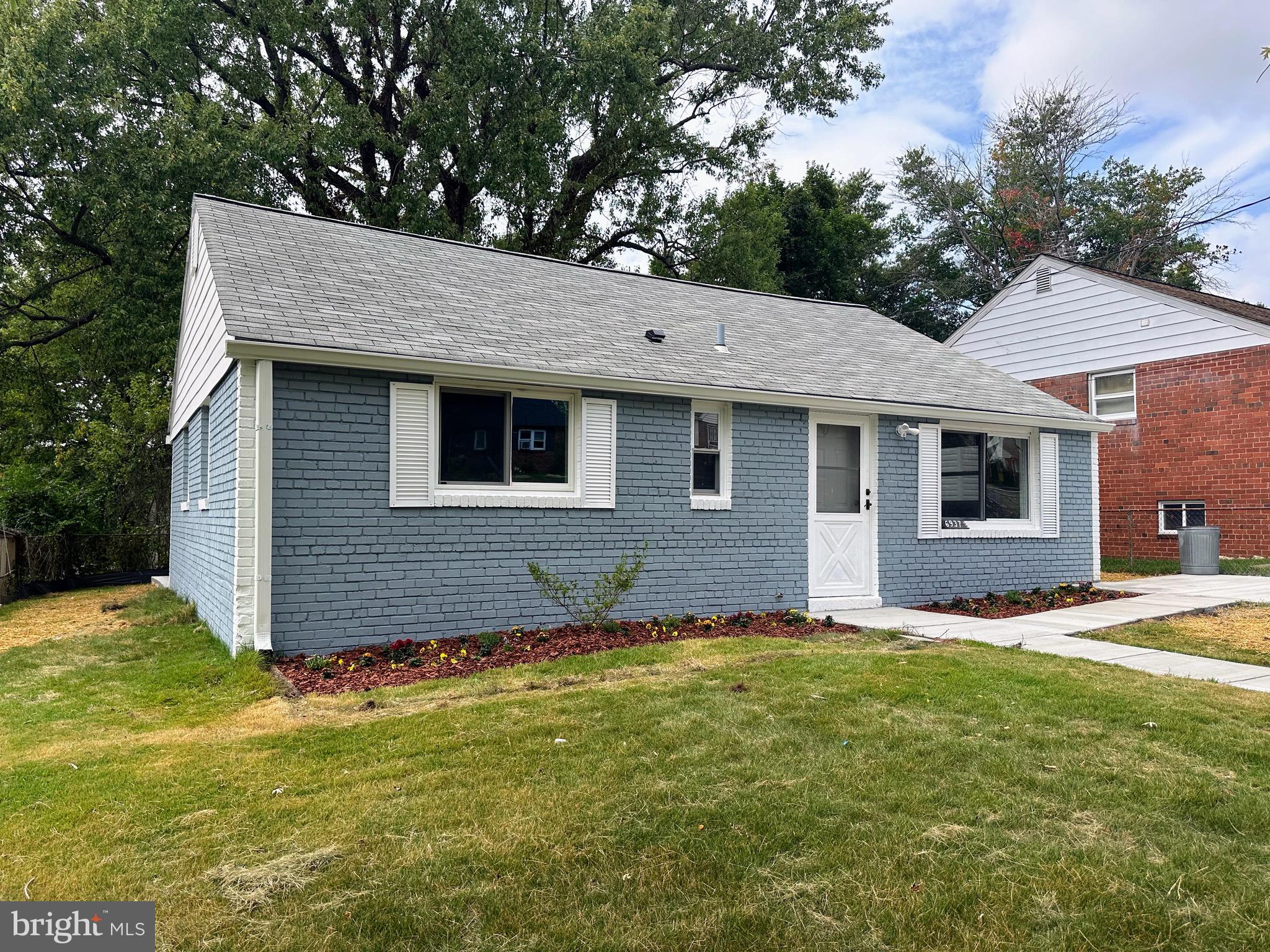 WOODLAWN - Residential