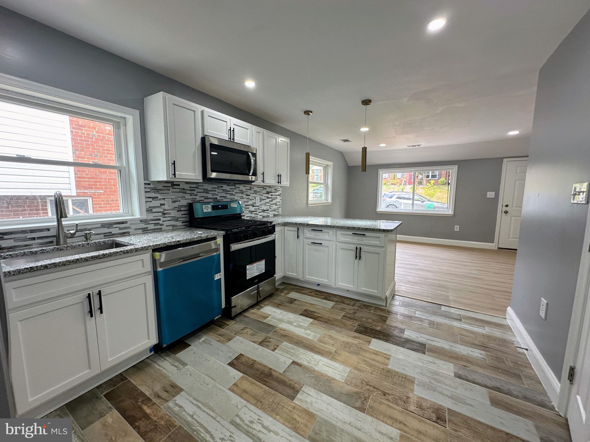 WOODLAWN - Residential