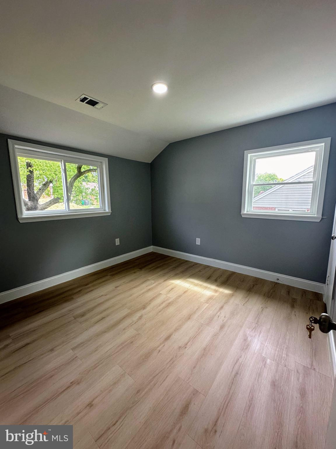 WOODLAWN - Residential