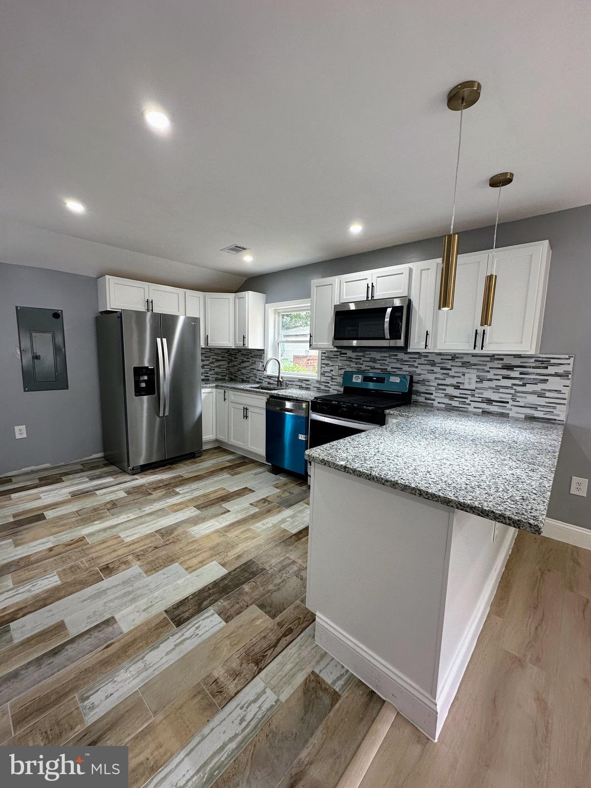 WOODLAWN - Residential