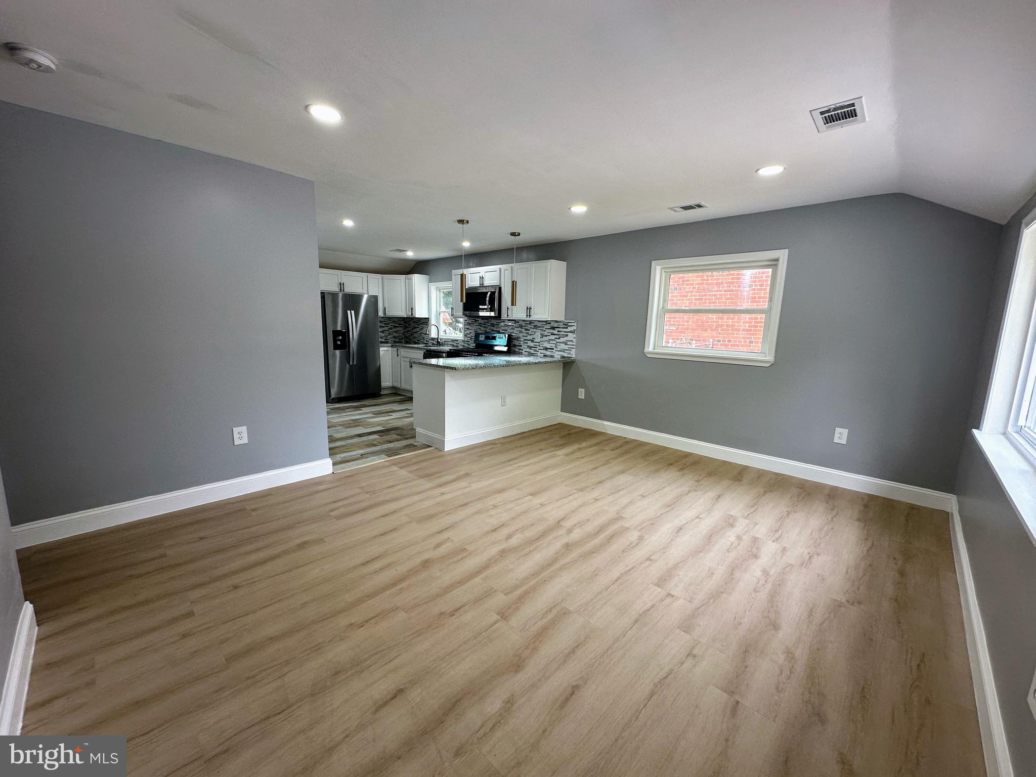 WOODLAWN - Residential