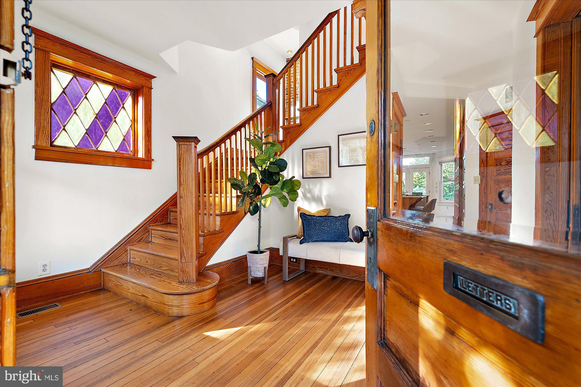 102 DUKE OF GLOUCESTER STREET