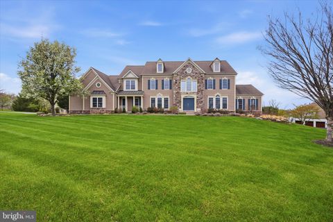 8 DEERFIELD DRIVE MALVERN PA 19355