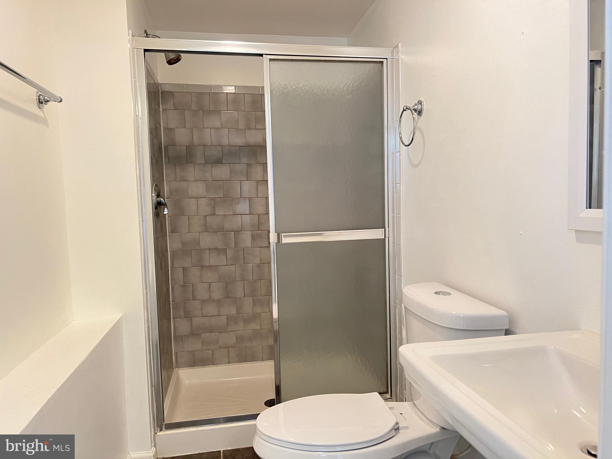 RAMBLEWOOD - Residential Lease