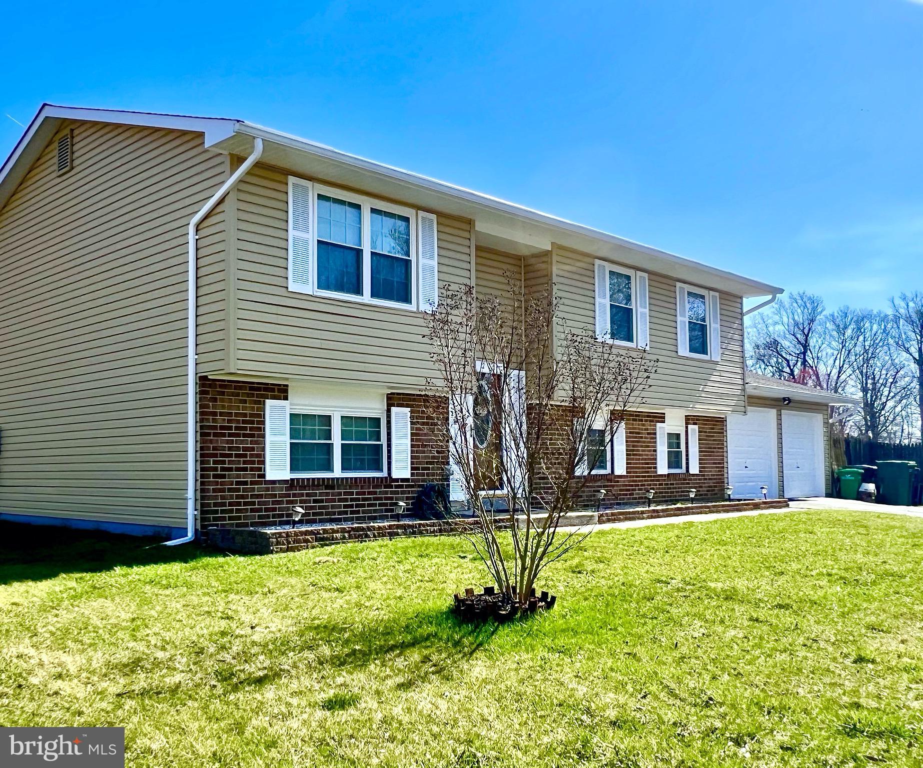 RAMBLEWOOD - Residential Lease