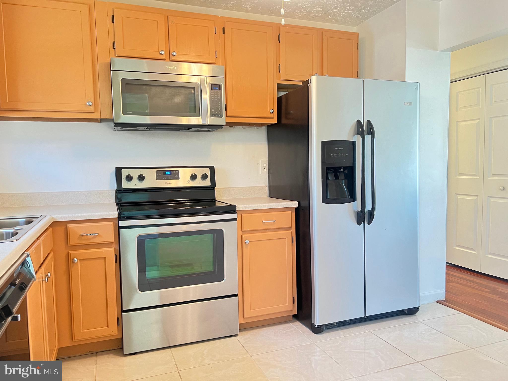 RAMBLEWOOD - Residential Lease