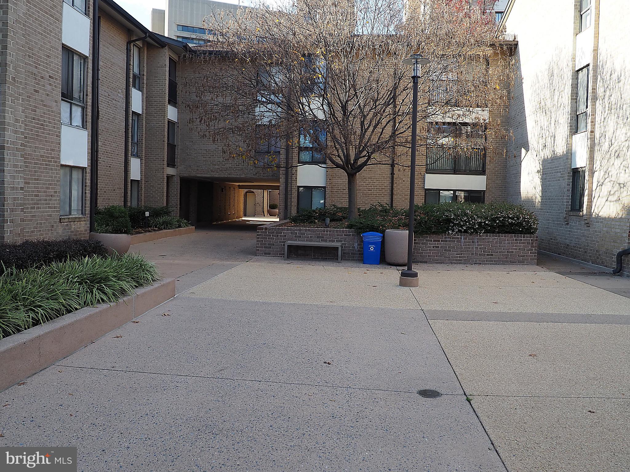 AMERICANA CENTRE - Residential