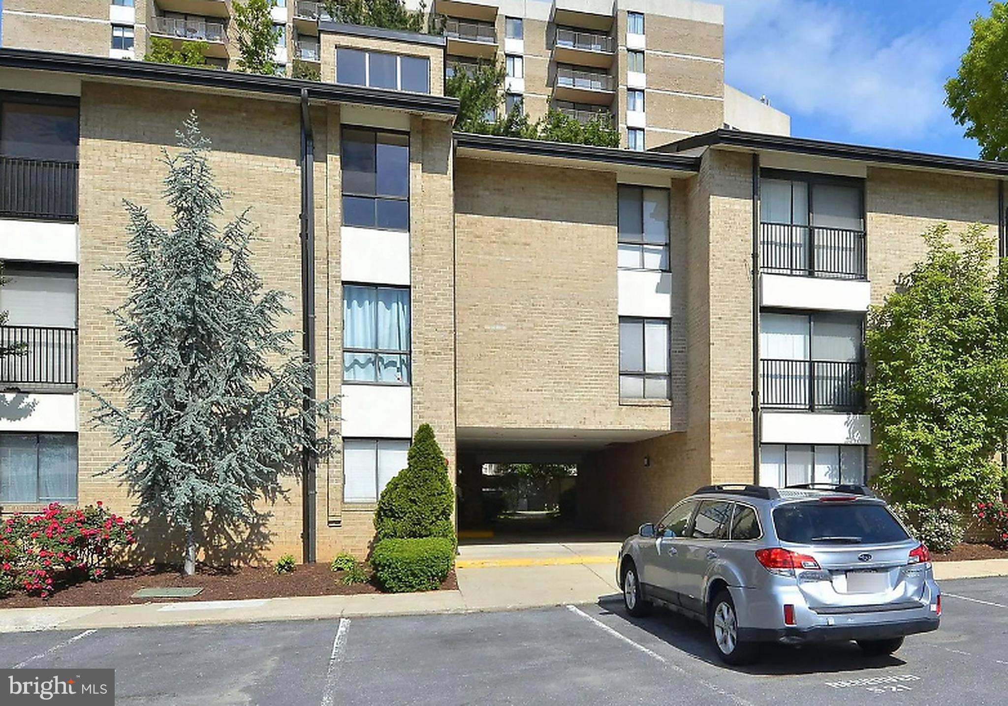 AMERICANA CENTRE - Residential