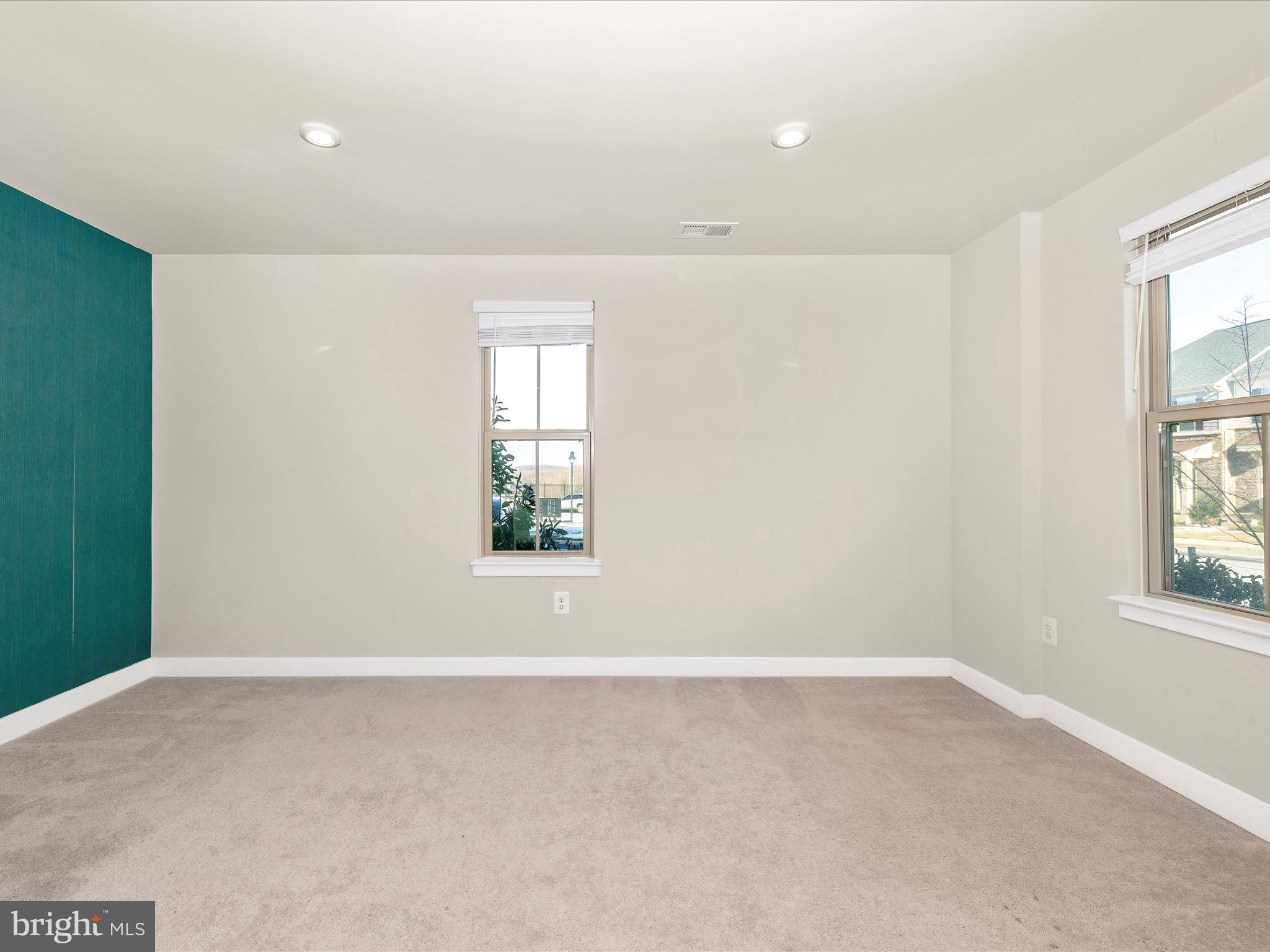 LAKE LINGANORE OAKDALE - Residential