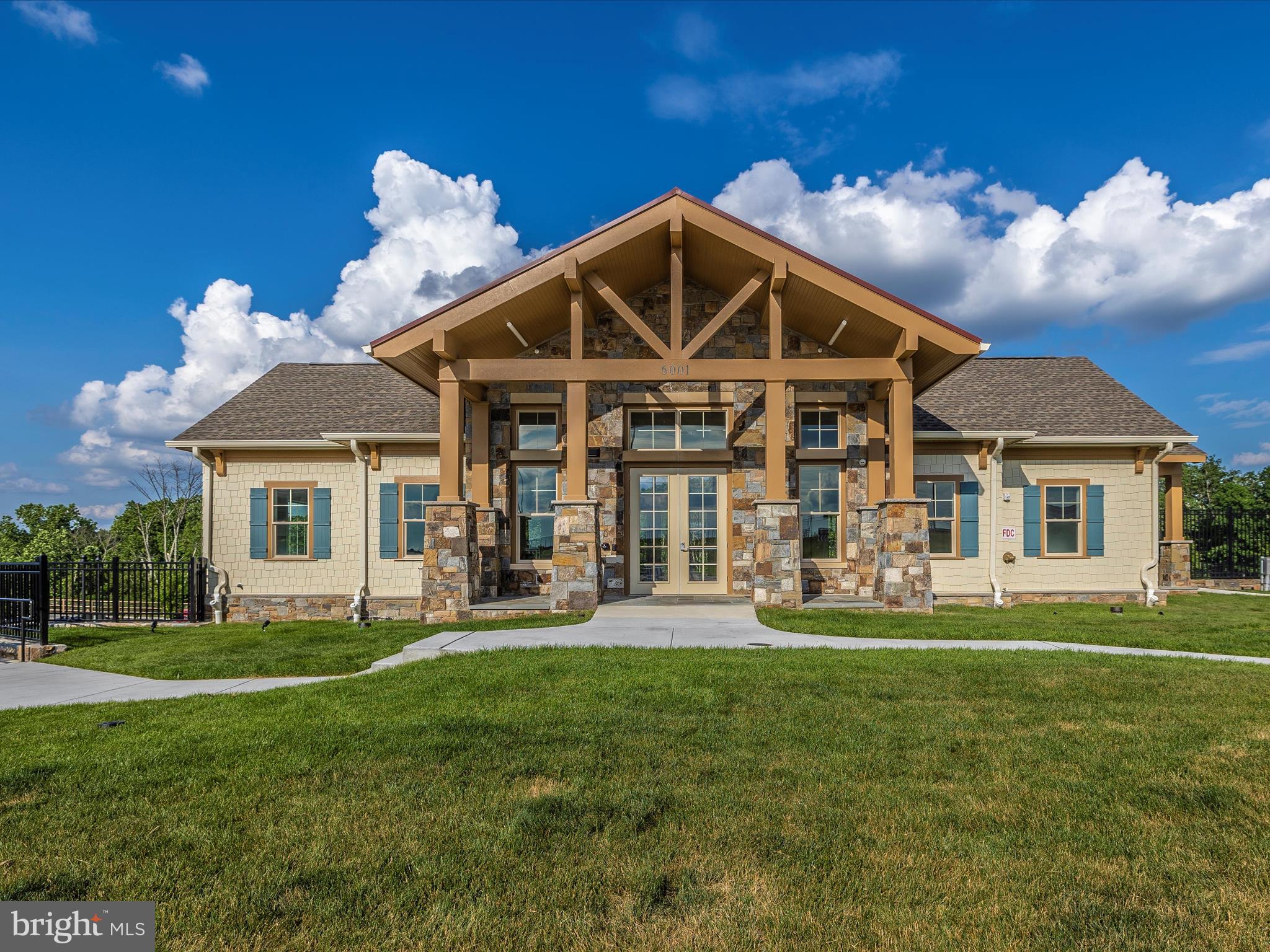 LAKE LINGANORE OAKDALE - Residential