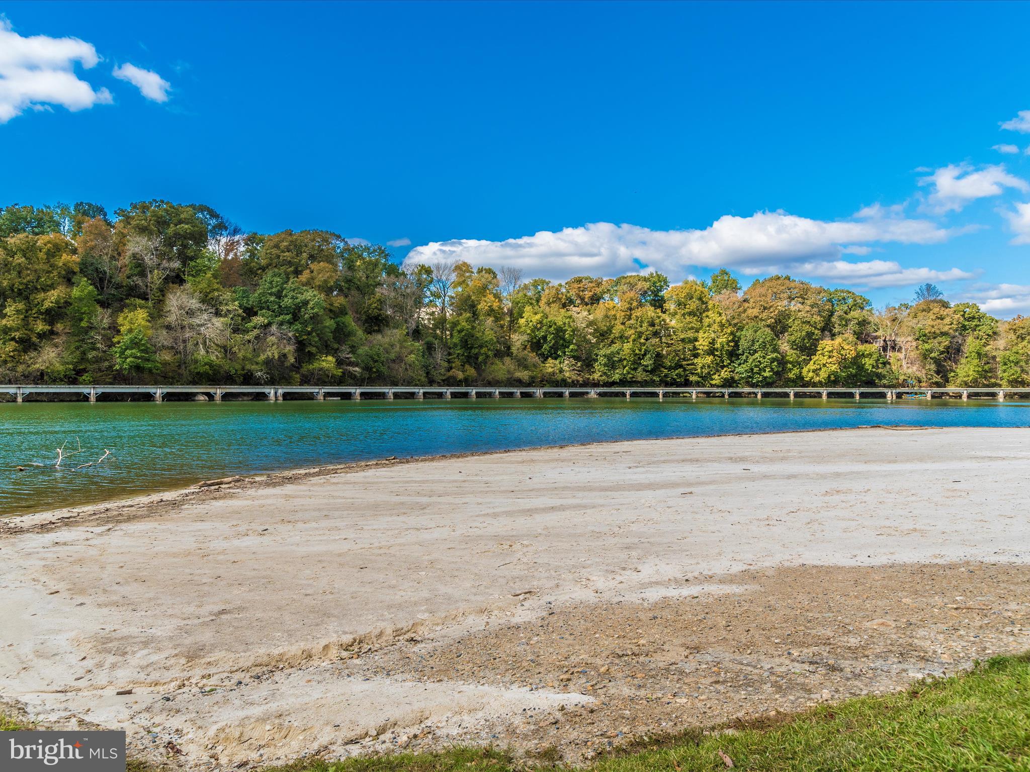 LAKE LINGANORE OAKDALE - Residential