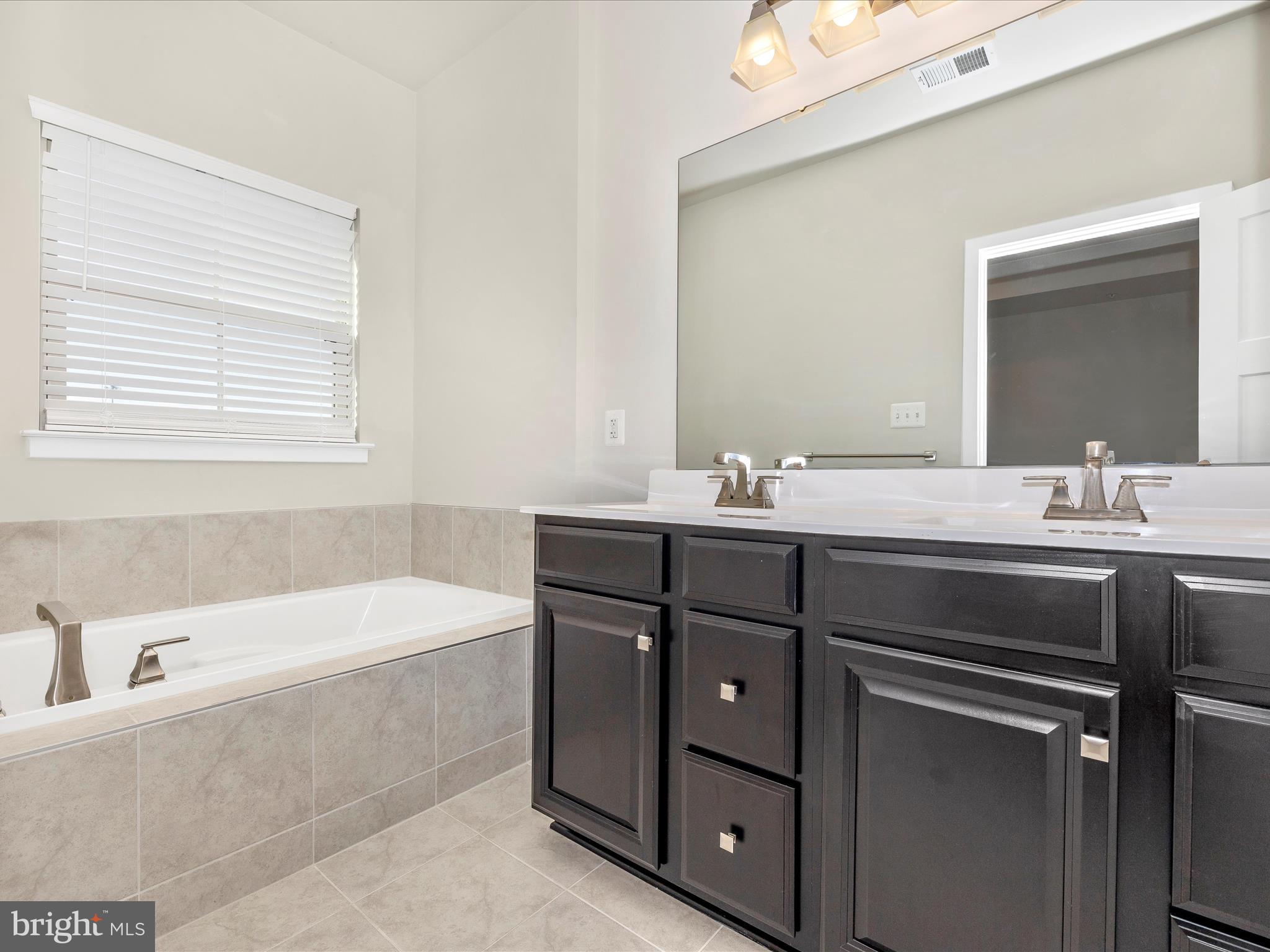 LAKE LINGANORE OAKDALE - Residential