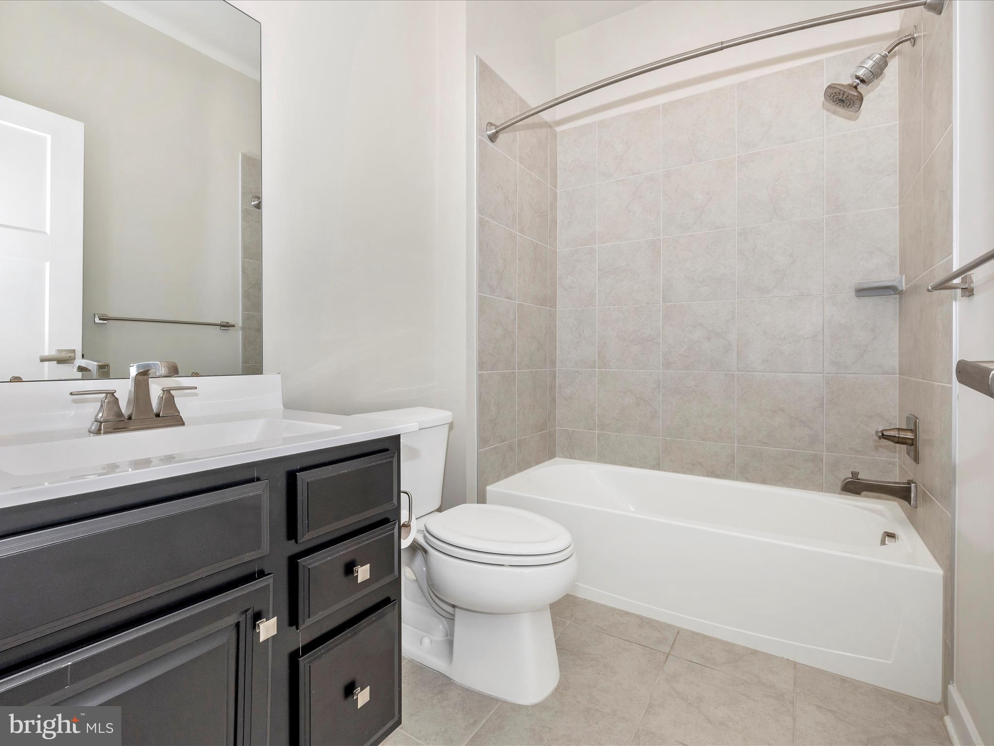 LAKE LINGANORE OAKDALE - Residential