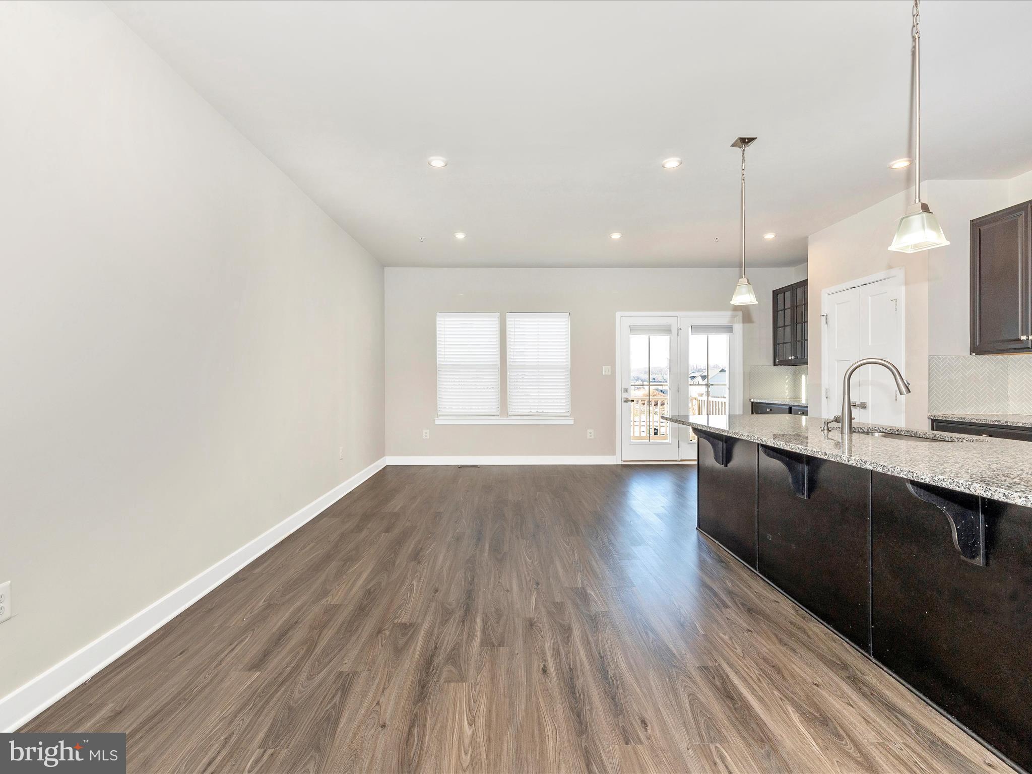 LAKE LINGANORE OAKDALE - Residential