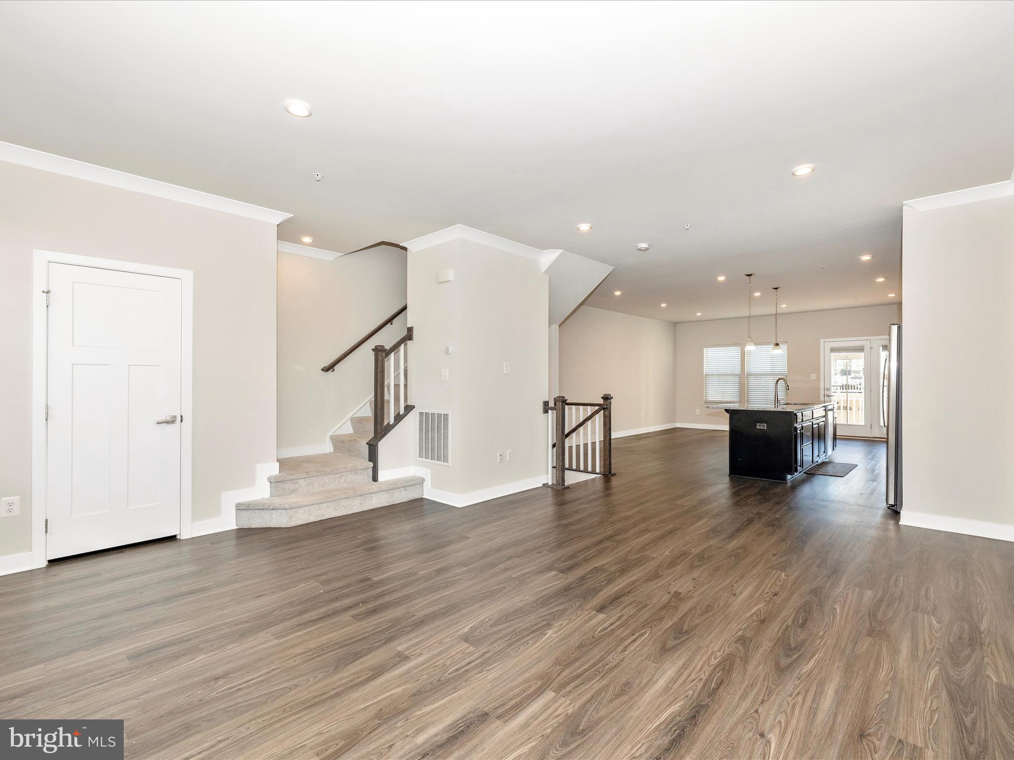 LAKE LINGANORE OAKDALE - Residential