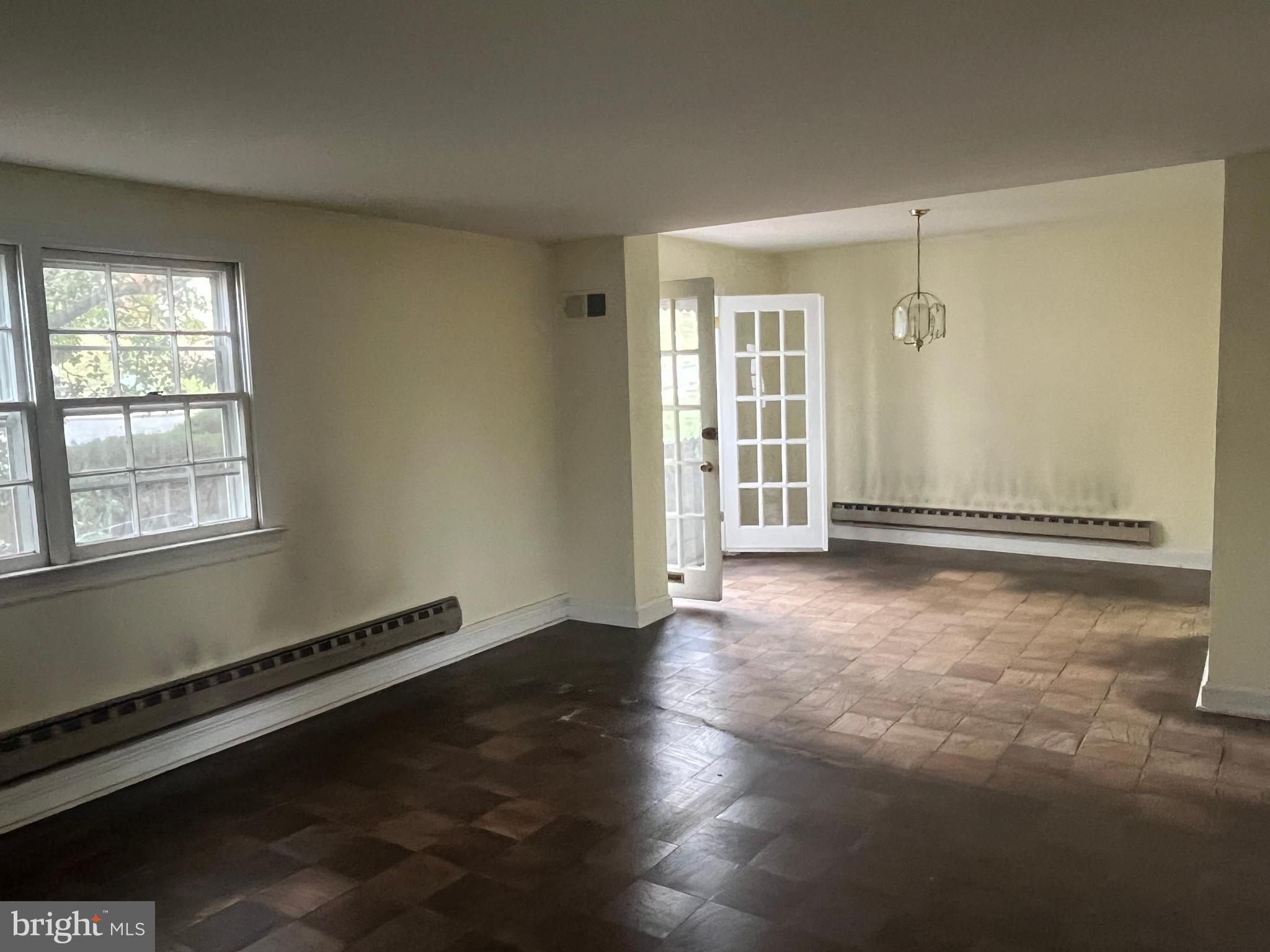 YARDLEY COMMONS - Residential