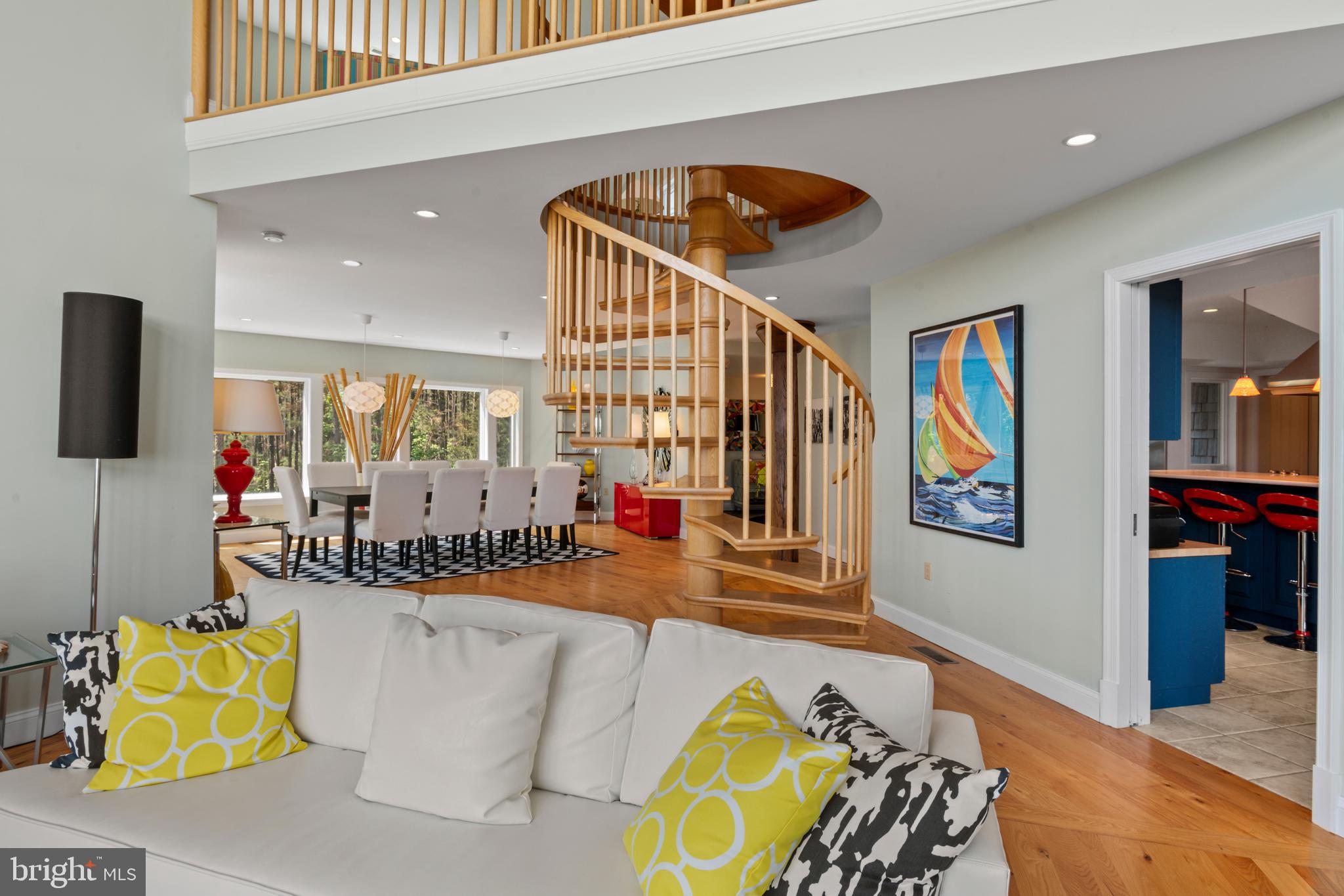 RAGGED POINT - Residential