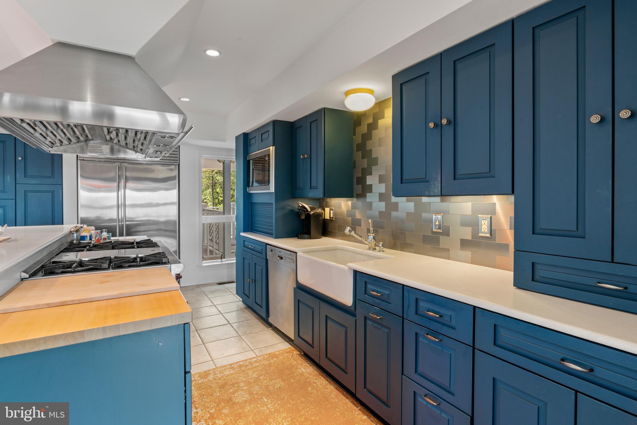 RAGGED POINT - Residential