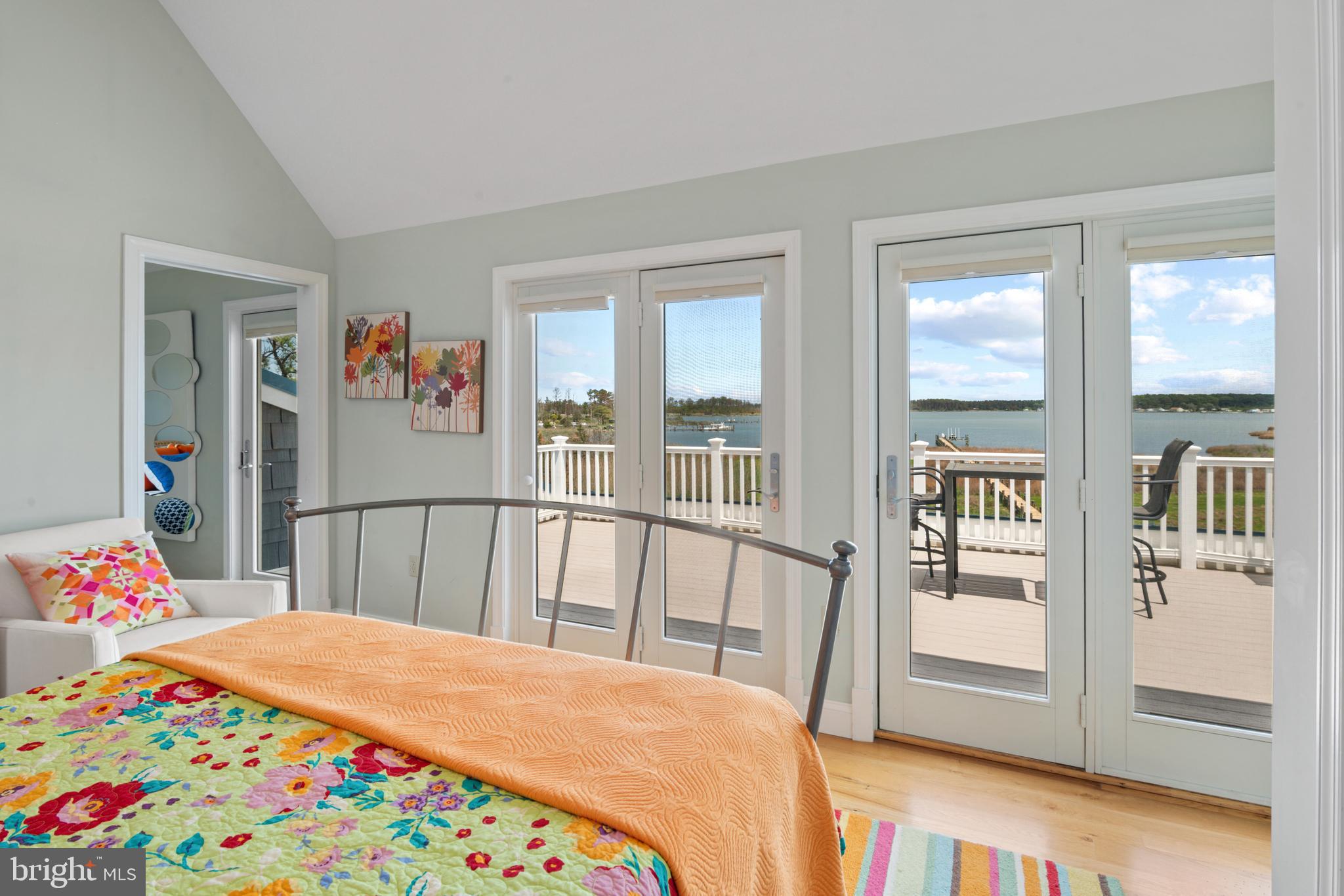 RAGGED POINT - Residential