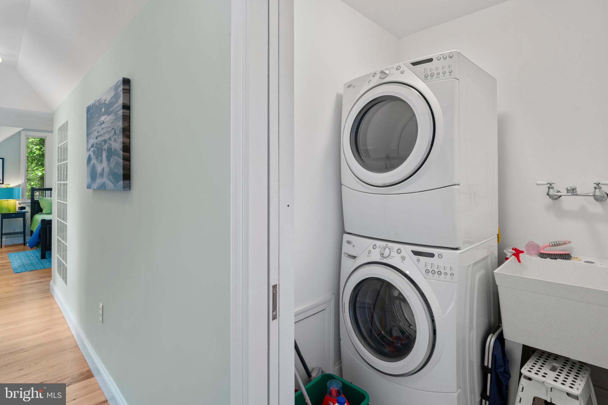 RAGGED POINT - Residential