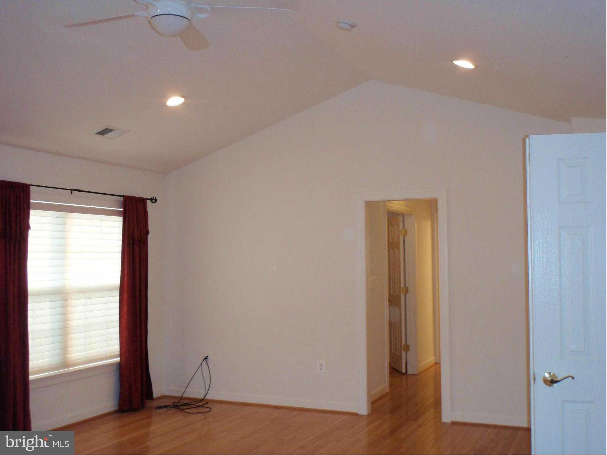 BLOOMS MILL - Residential Lease