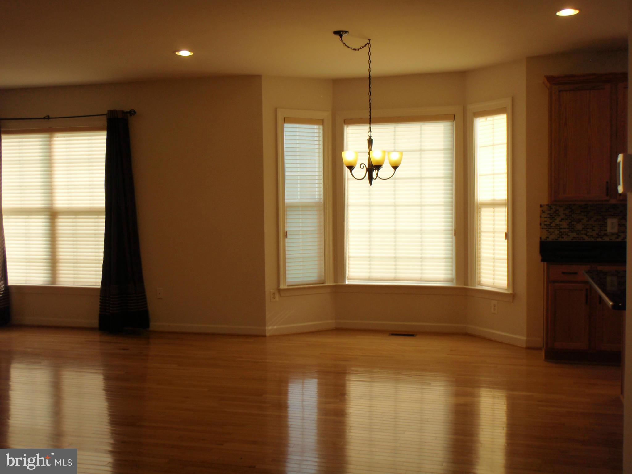 BLOOMS MILL - Residential Lease